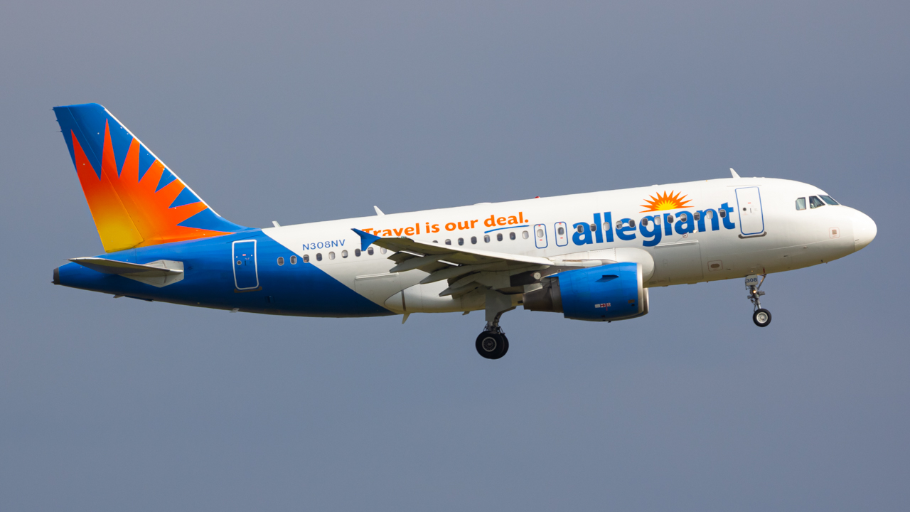 Full size: Allegiant Air Airbus A320 N308NV at Rickenbacker International Airport
