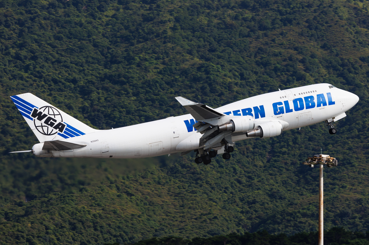 Full size: Western Global Boeing 747-400F N356KD at Hong Kong International Airport