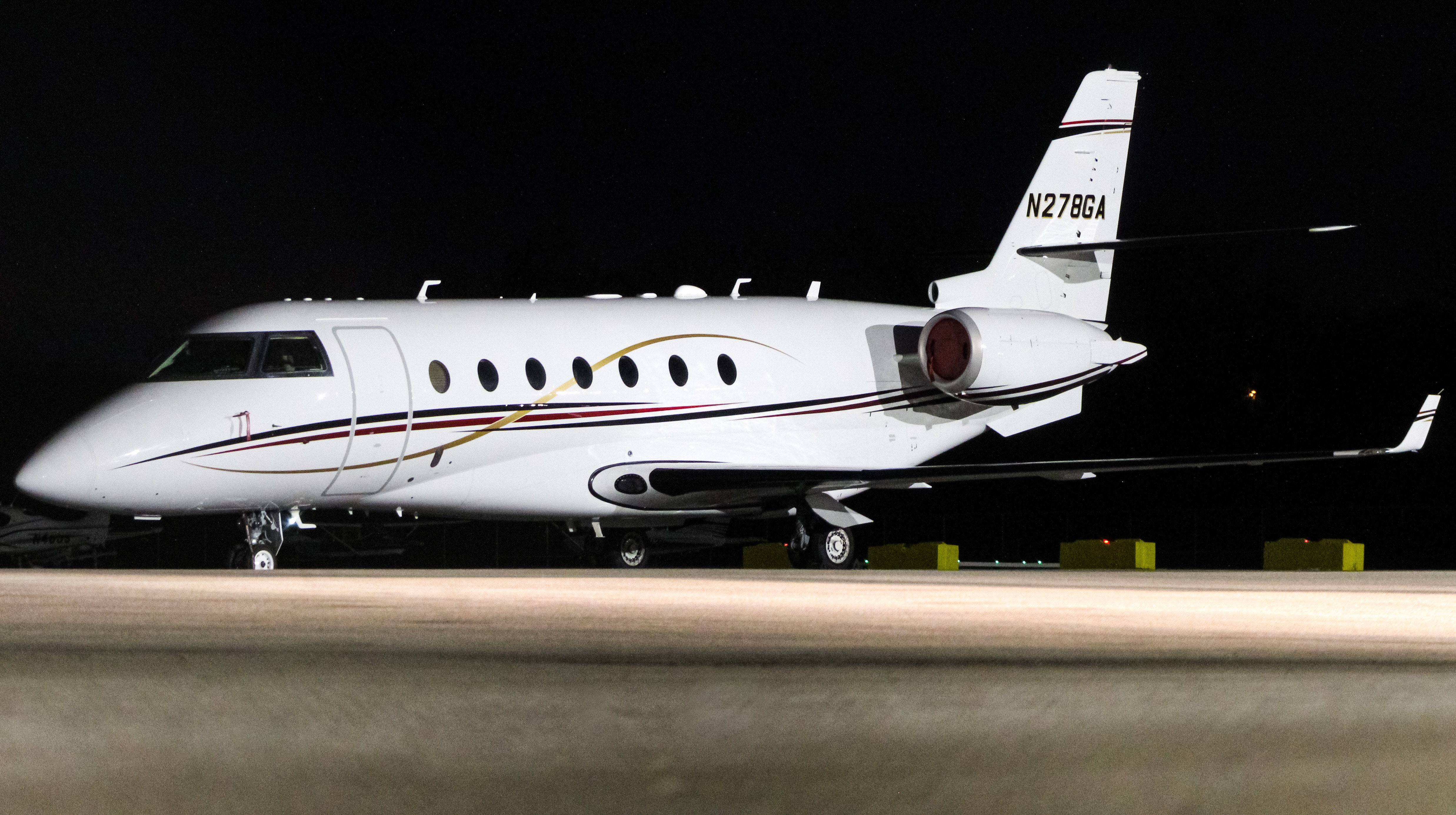 Full size: PRIVATE  Gulfstream G200 N278GA at Cincinnati Municipal Airport/Lunken Field