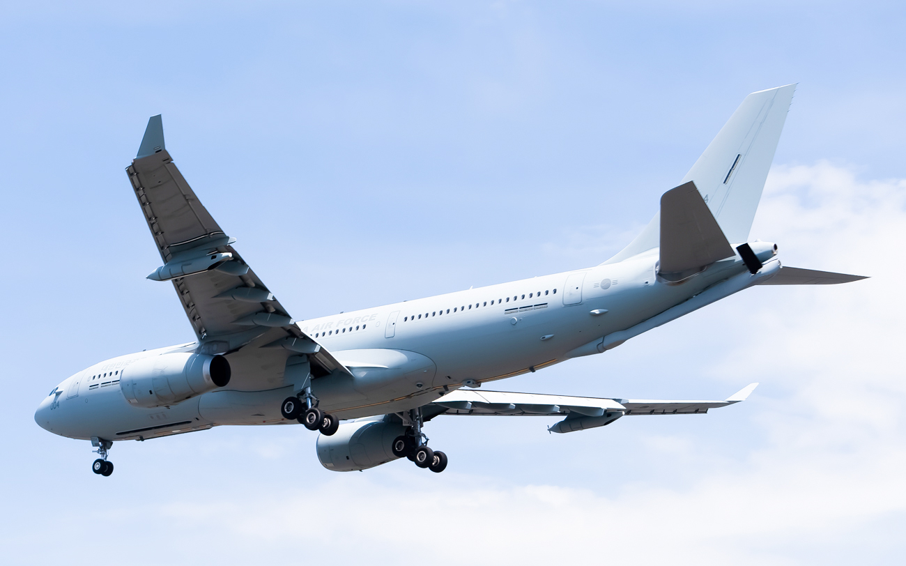 Full size: ROKAF Airbus A330-200MRTT 19-004 at Gimhae International Airport