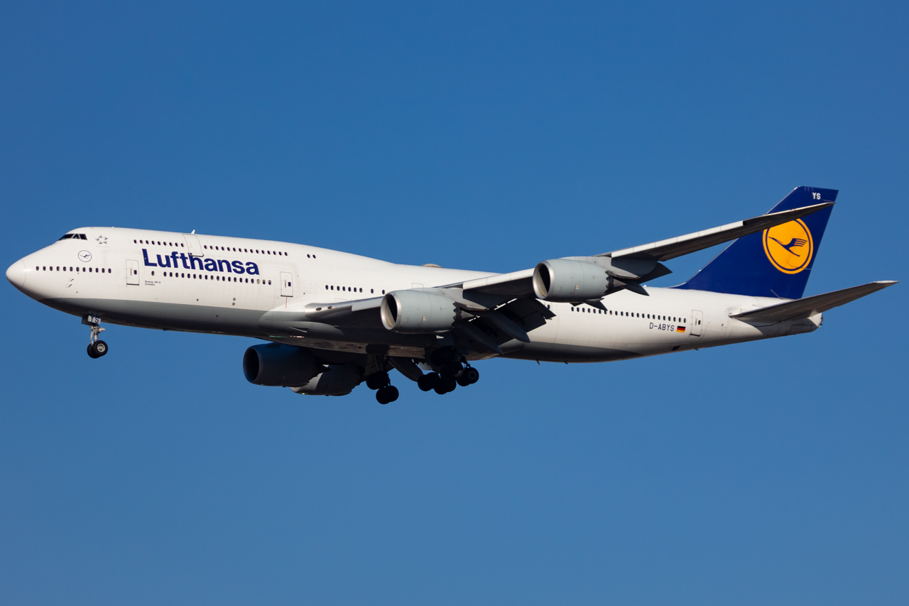 Full size: Lufthansa Boeing 747-8i D-ABYS at Chicago O'Hare International Airport