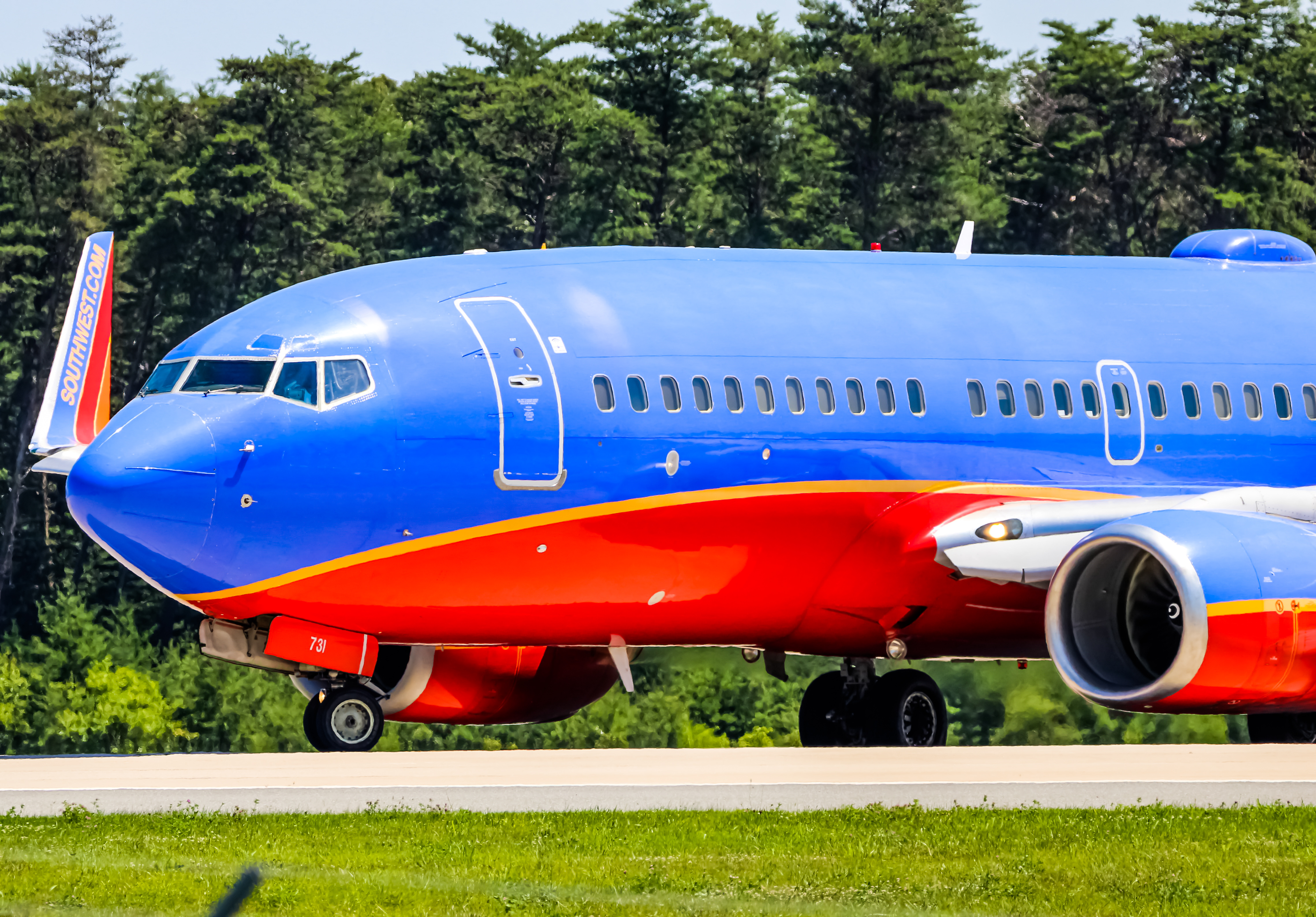Full size: Southwest Airlines Boeing 737-700 N731SA at Baltimore/Washington International Thurgood Marshall Airport