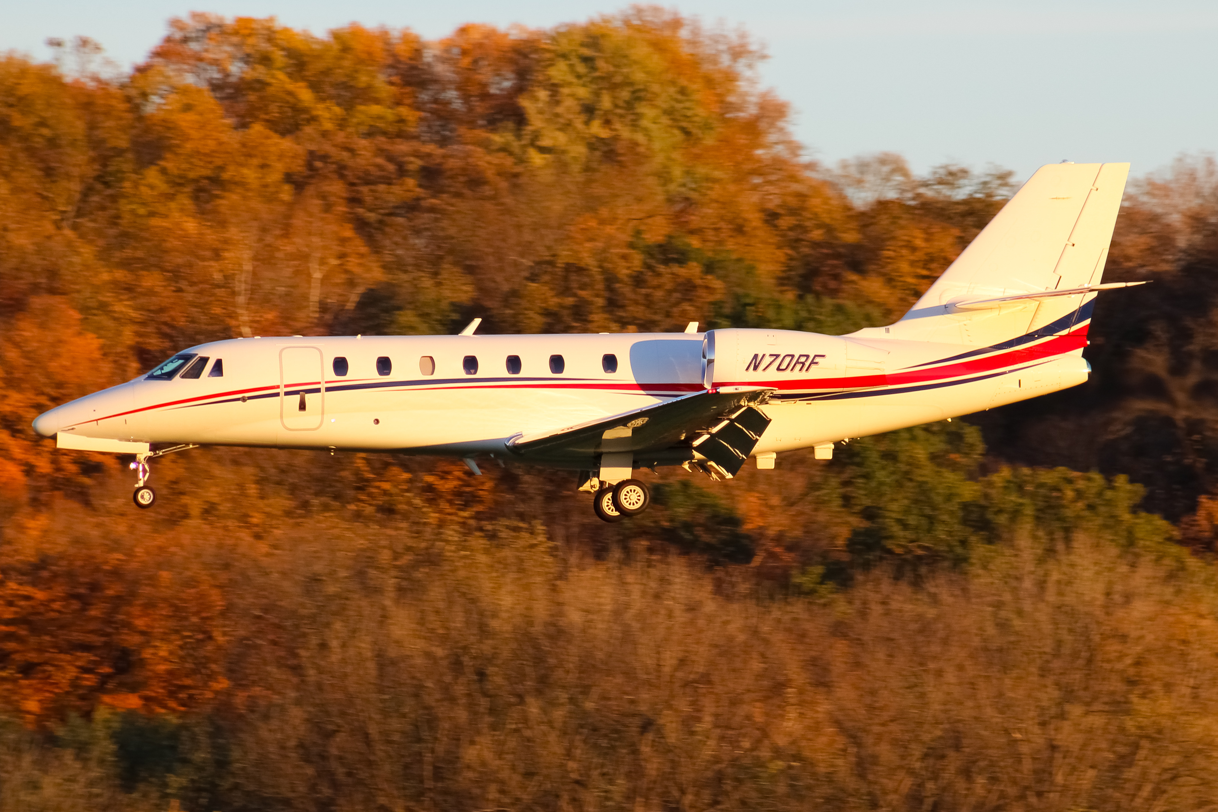 Full size: PRIVATE  Cessna Citation 680 Sovereign  N70RF at Cincinnati Municipal Airport/Lunken Field