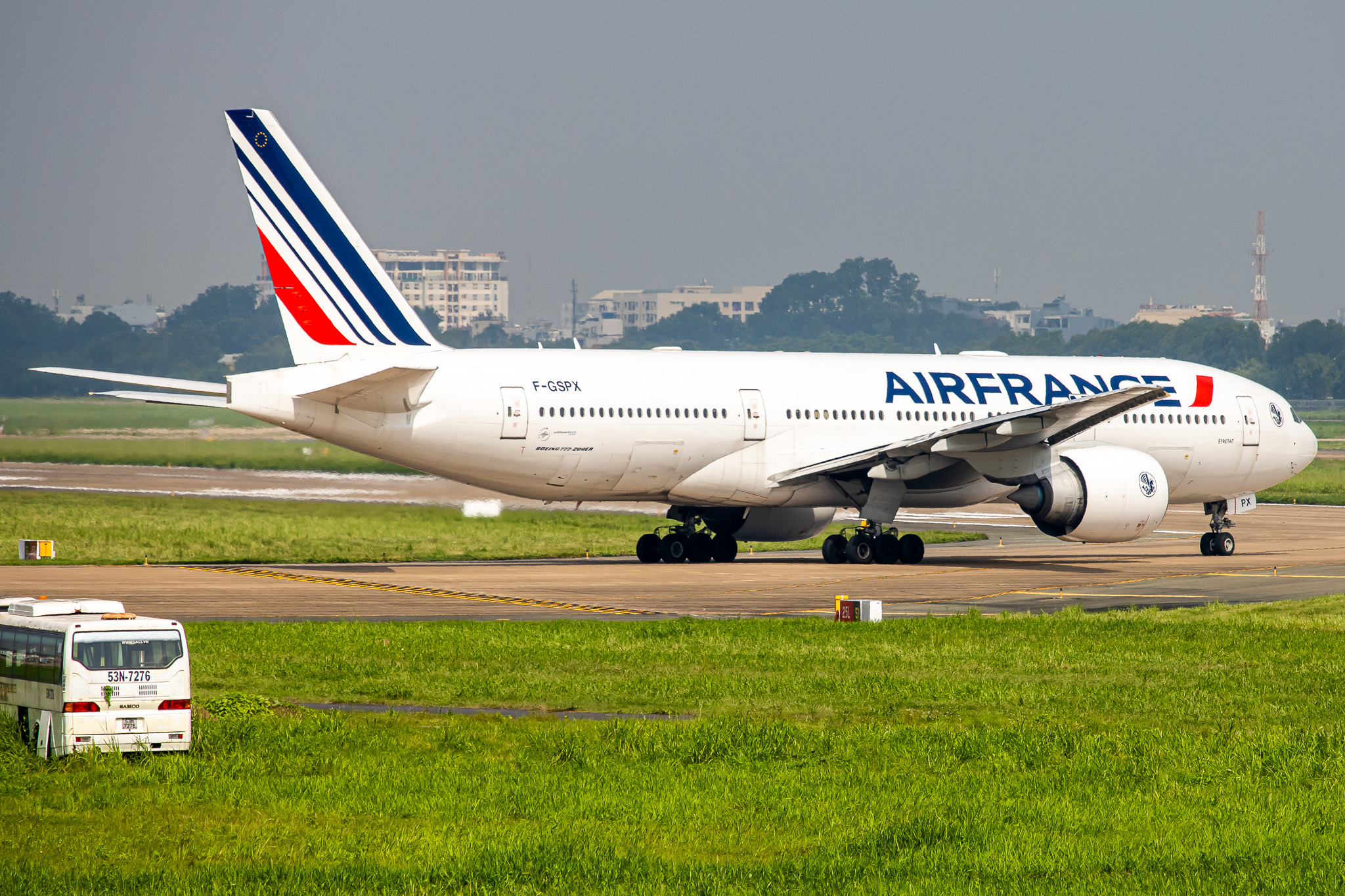 Full size: Air France Boeing 777-200ER F-GSPX at Tan Son Nhat International Airport
