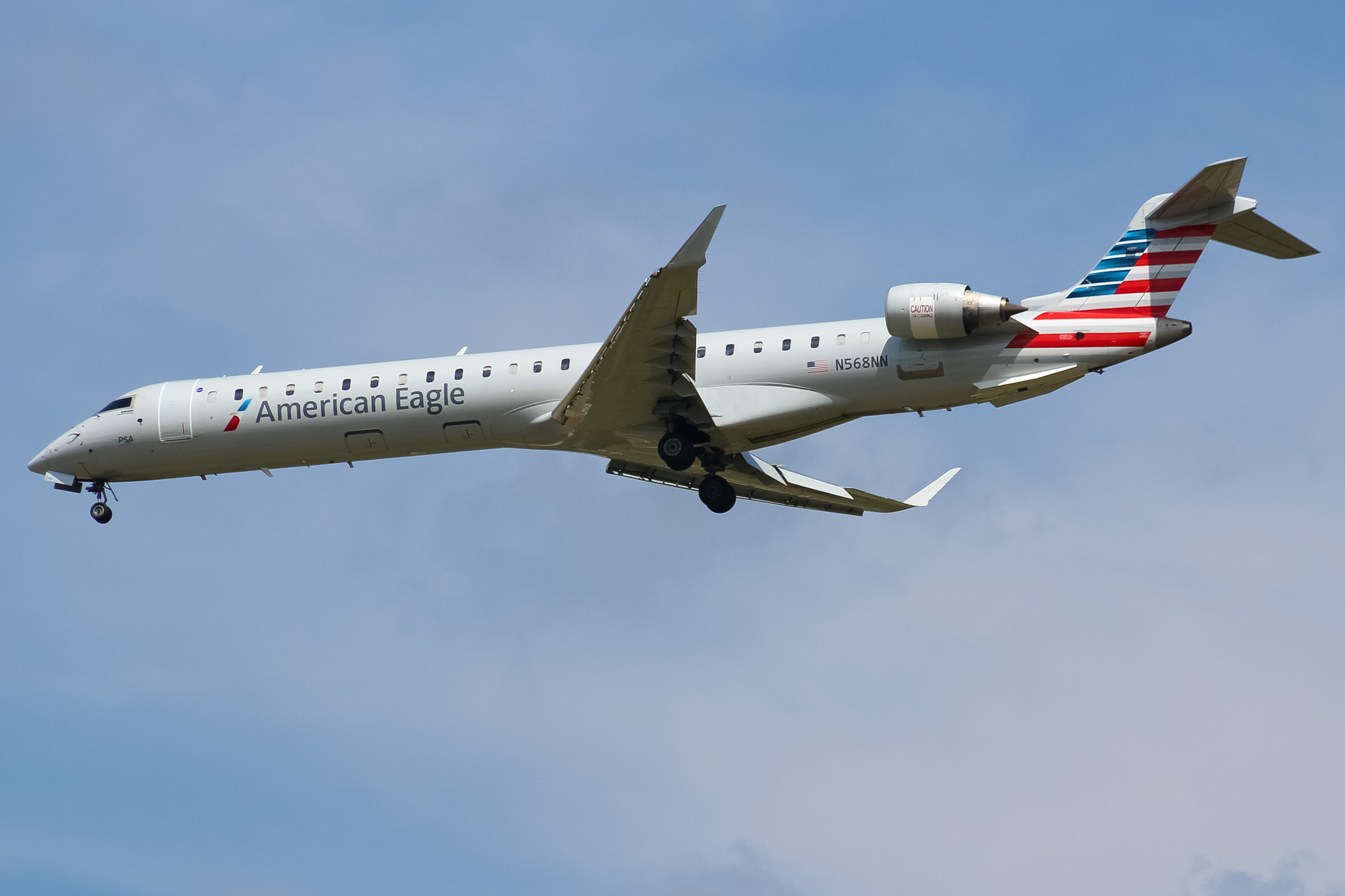 Full size: American Eagle Mitsubishi CRJ-900 N568NN at James M Cox Dayton International Airport
