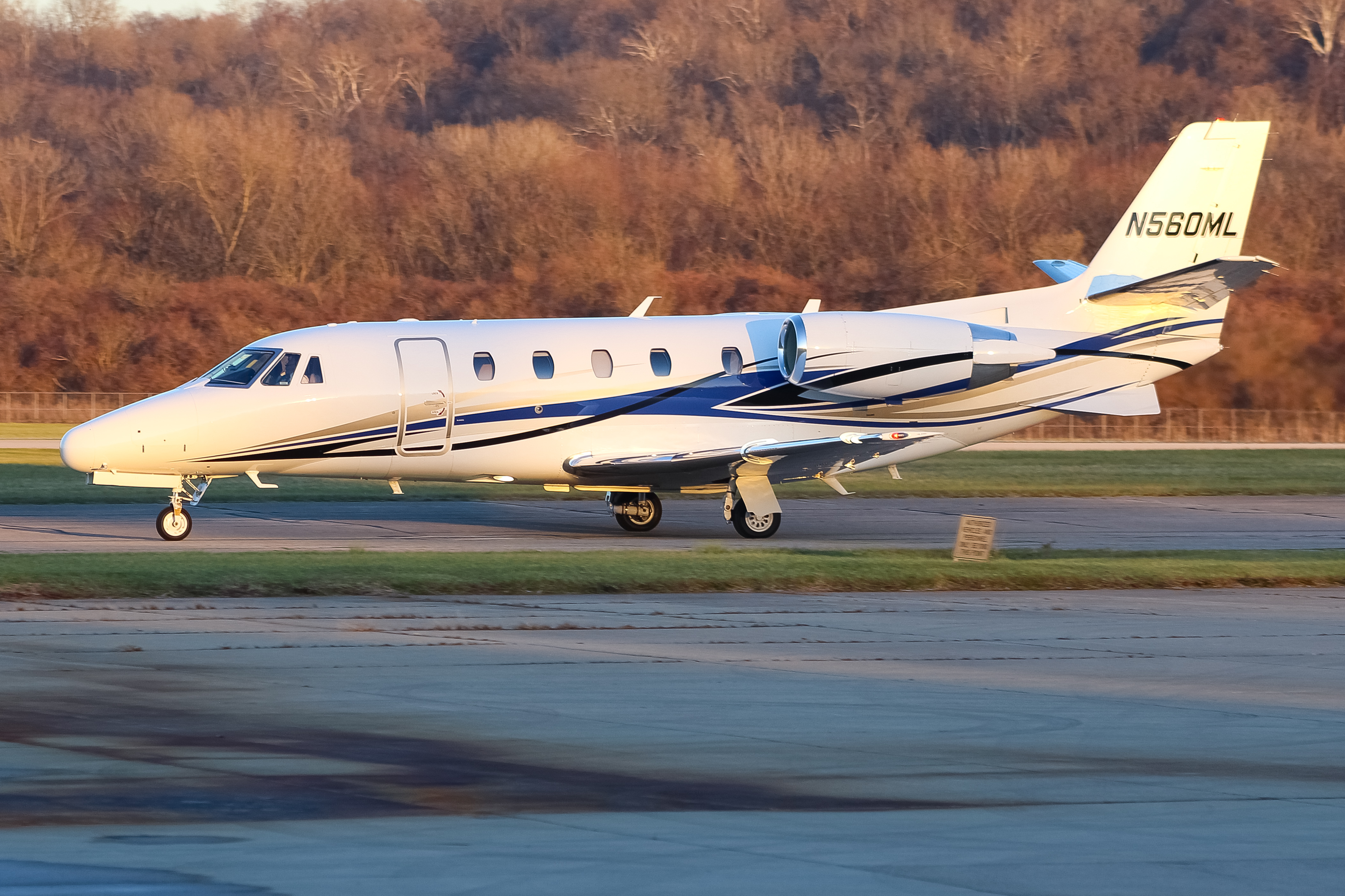 Full size: PRIVATE  Cessna 560XLS Citation Excel N560ML at Cincinnati Municipal Airport/Lunken Field