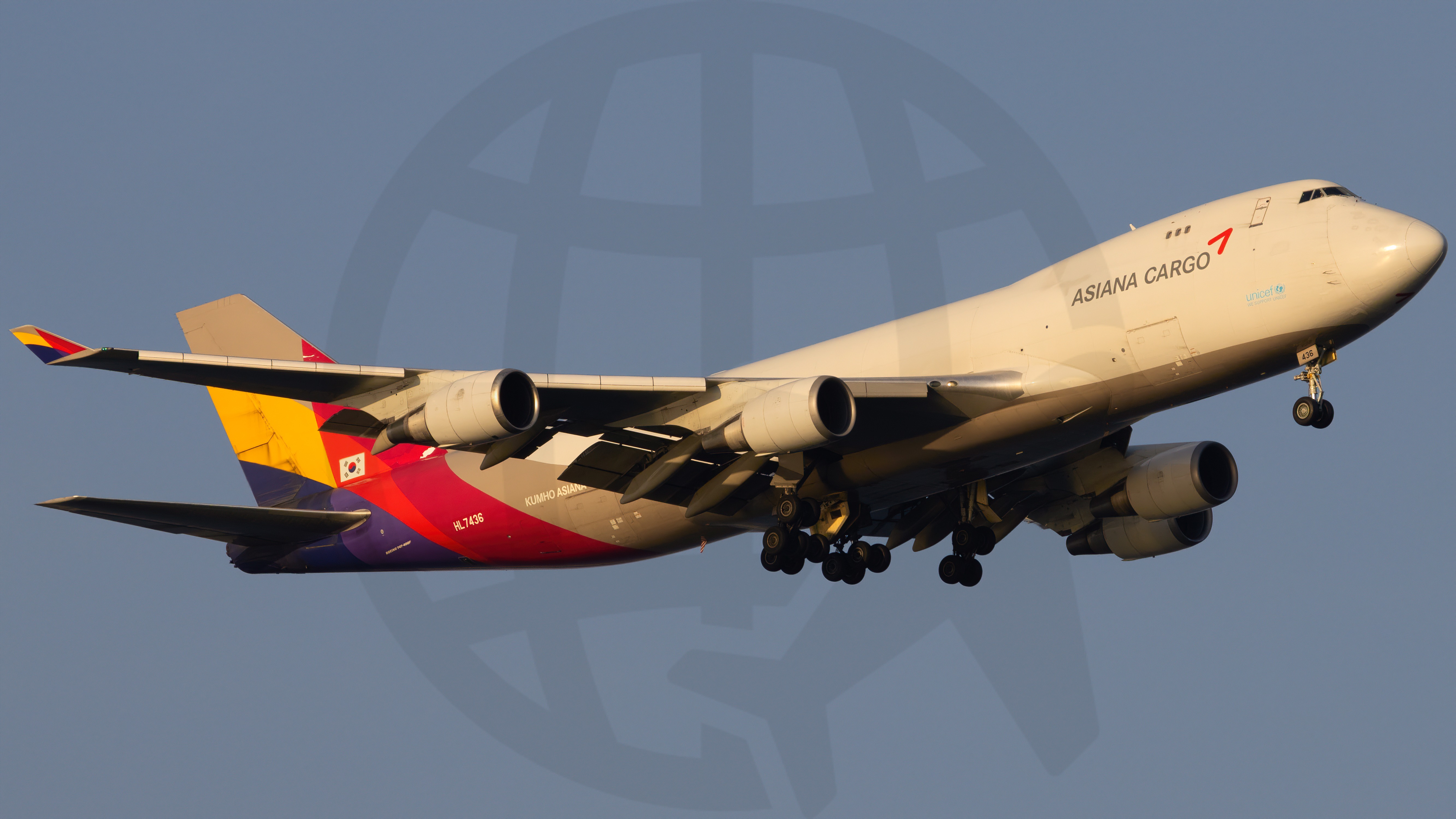 Full size: Asiana Cargo Boeing 747-400F HL7436 at Singapore-Changi Airport