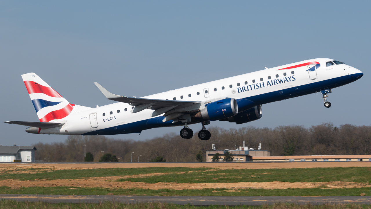 Full size: BA CityFlyer Embraer E190 G-LCYS at Luxembourg Findel Airport