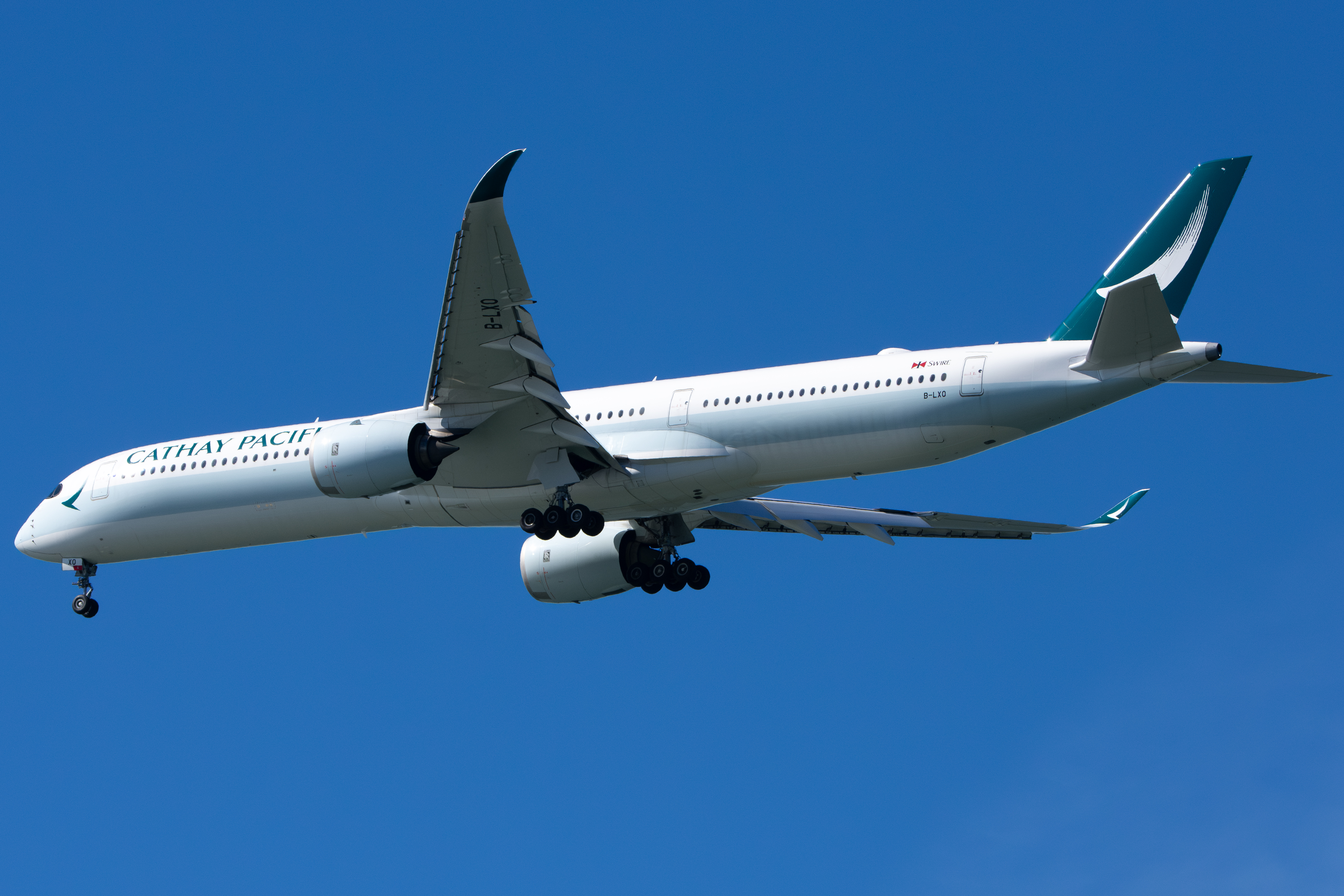 Full size: Cathay Pacific Airbus A350-1000 B-LXO at San Francisco International Airport