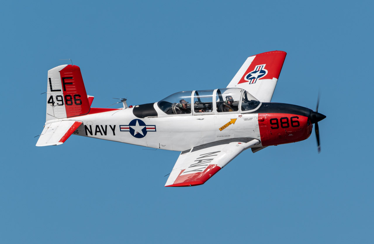 Full size: PRIVATE Beechcraft T-34 Mentor  N4986 at Pamplona Airport