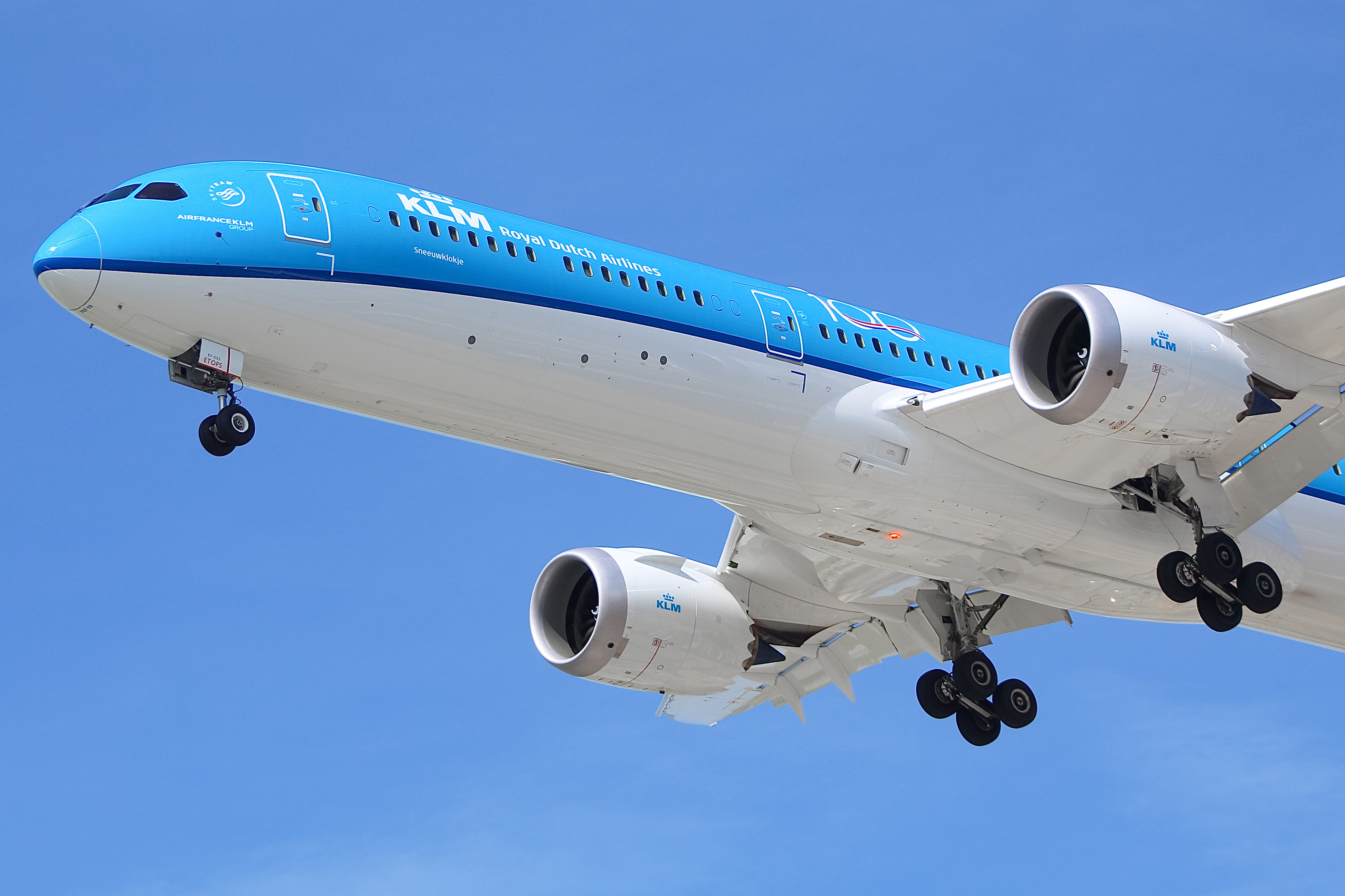 Full size: KLM Boeing 787-10 PH-BKF at Chicago O'Hare International Airport
