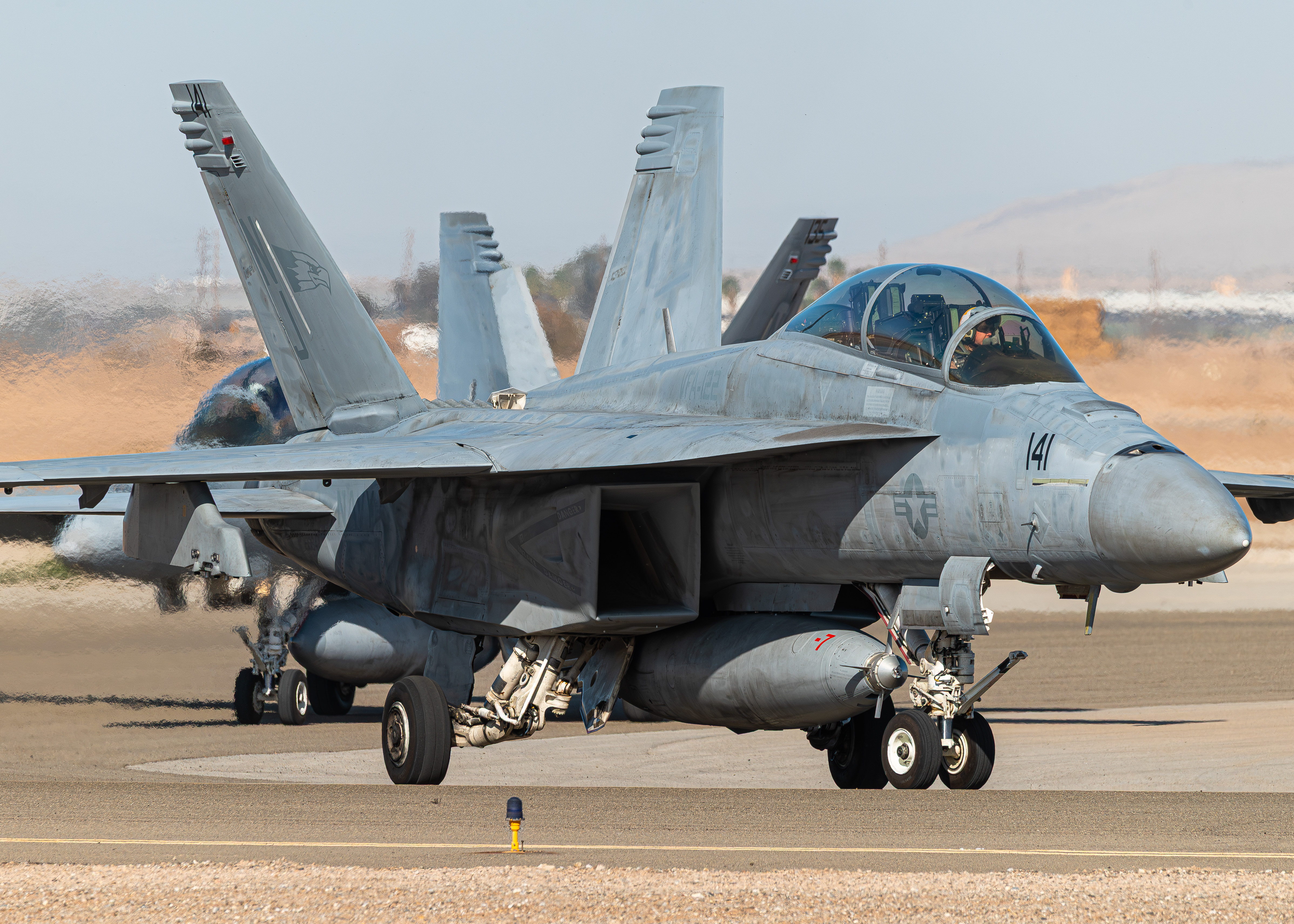 Full size: USN - United States Navy Boeing F/A-18E/F Super Hornet 166847 at Naval Air