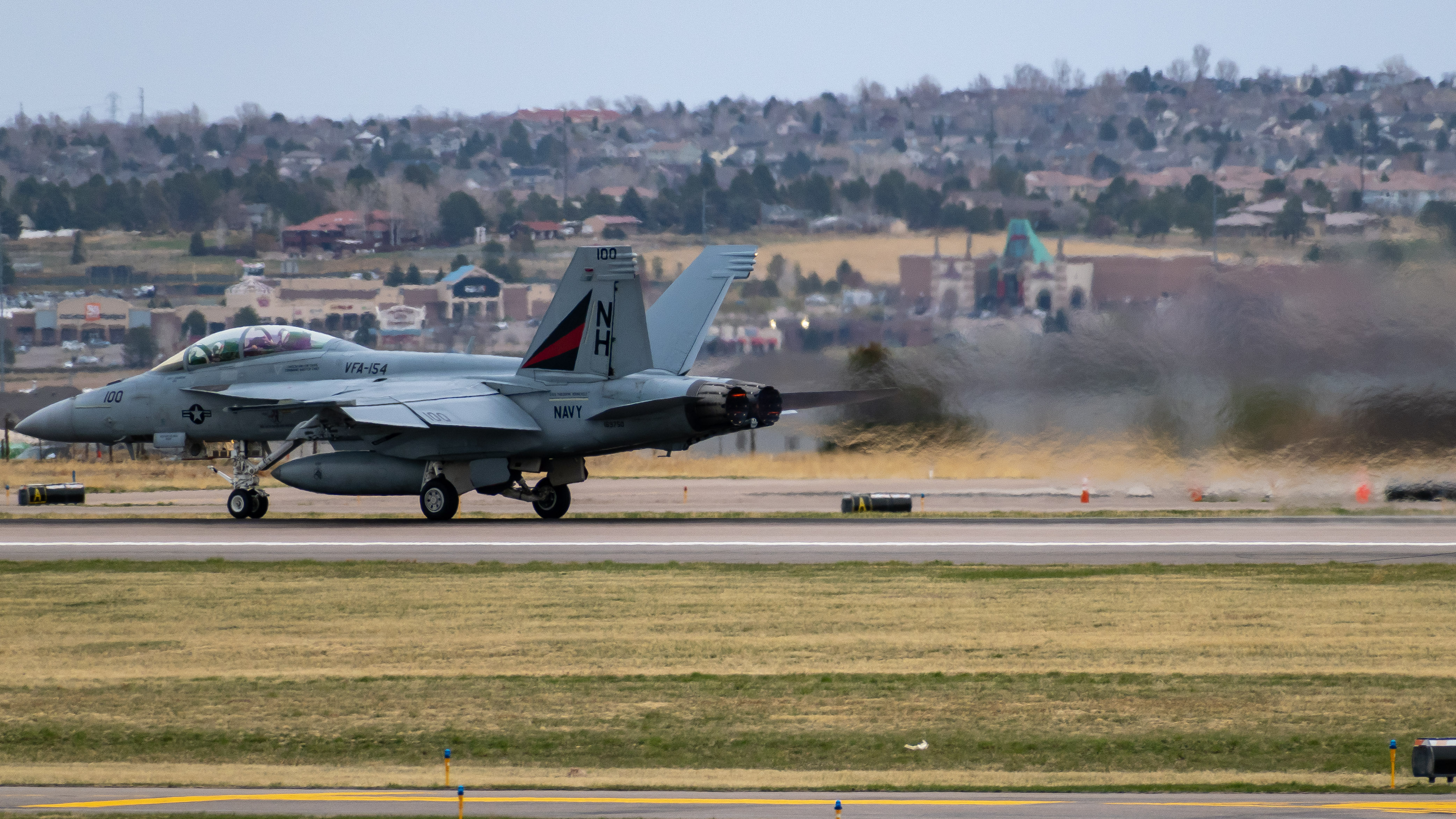 Full size: USN- United States Navy Boeing F/A-18E/F Super Hornet 169750 at Centennial Airport