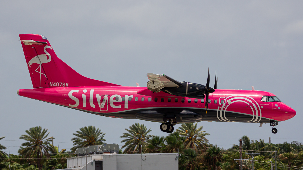 Full size: Silver Airways ATR 42-600 N407SV at Fort Lauderdale/Hollywood International Airport