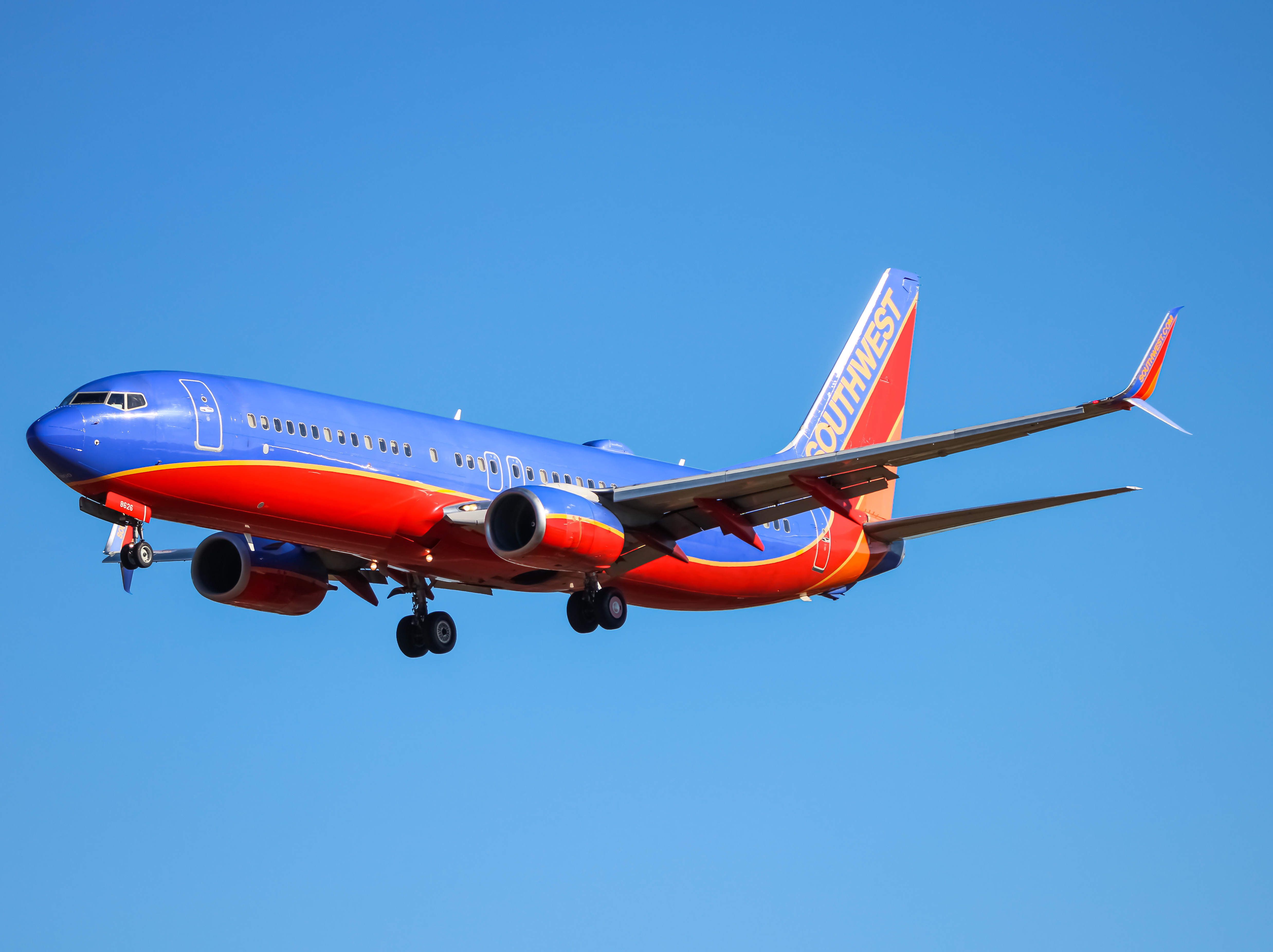 Full size: Southwest Airlines Boeing 737-800 N8626B at Baltimore/Washington International Thurgood Marshall Airport