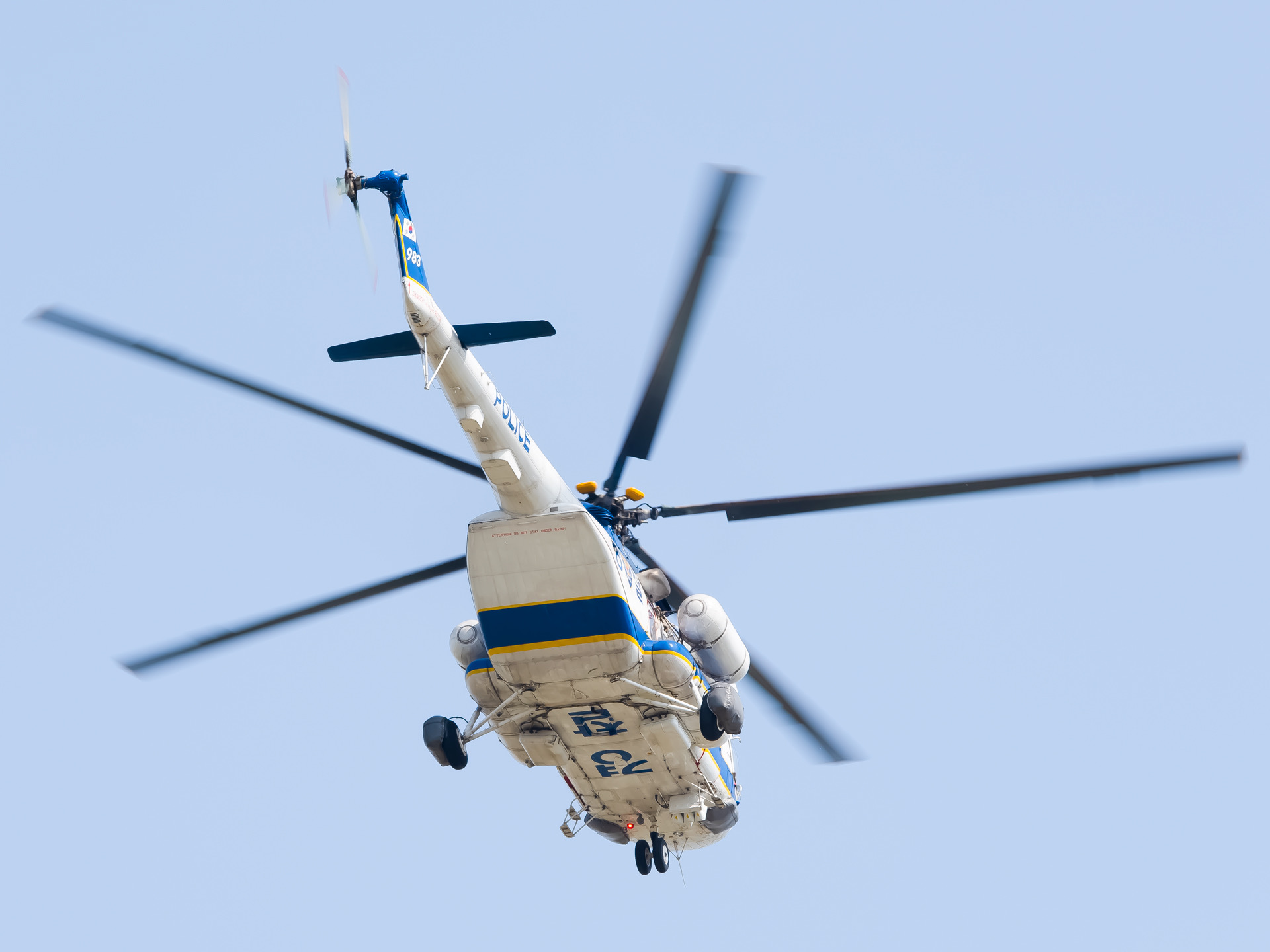 Full size: Korean National Police Mil Mi-172 983 at Seoul-Gimpo International Airport