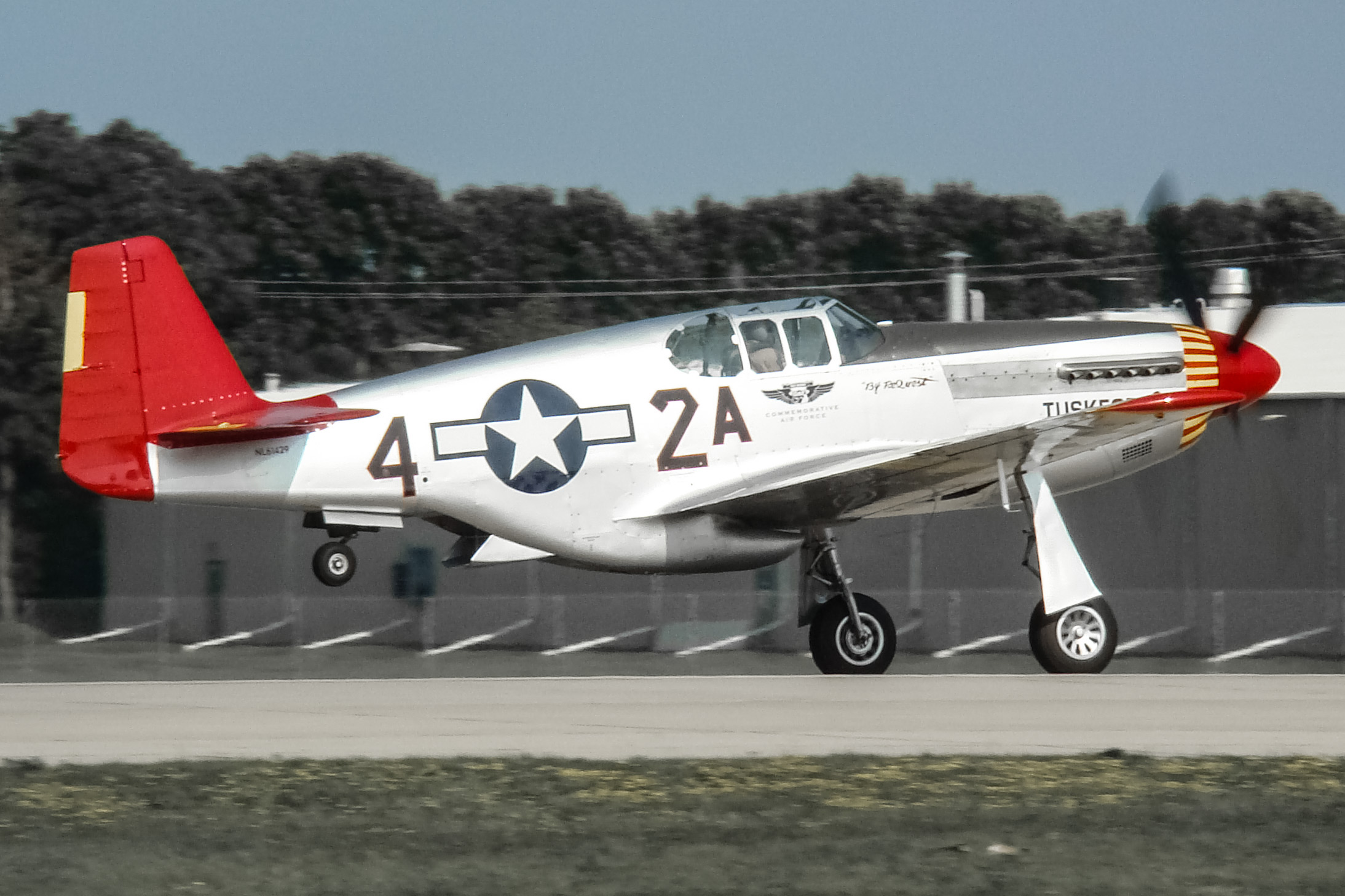 Full size: PRIVATE North American P-51 Mustang NL61429 at Wittman Regional Airport