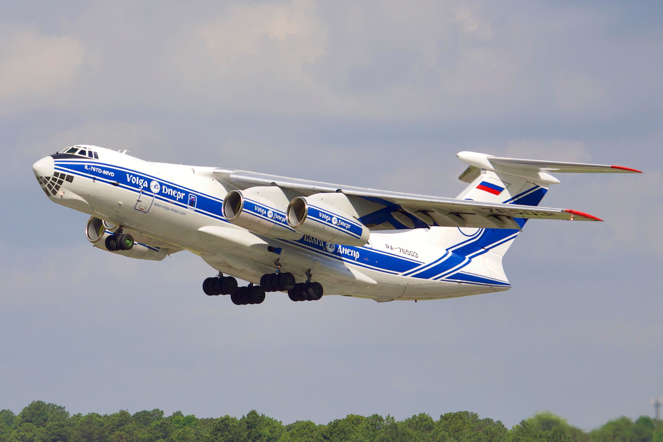 Full size: Volga-Dnepr Airlines Ilyushin IL-76 RA-76503 at Houston-George Bush Intercontinental Airport
