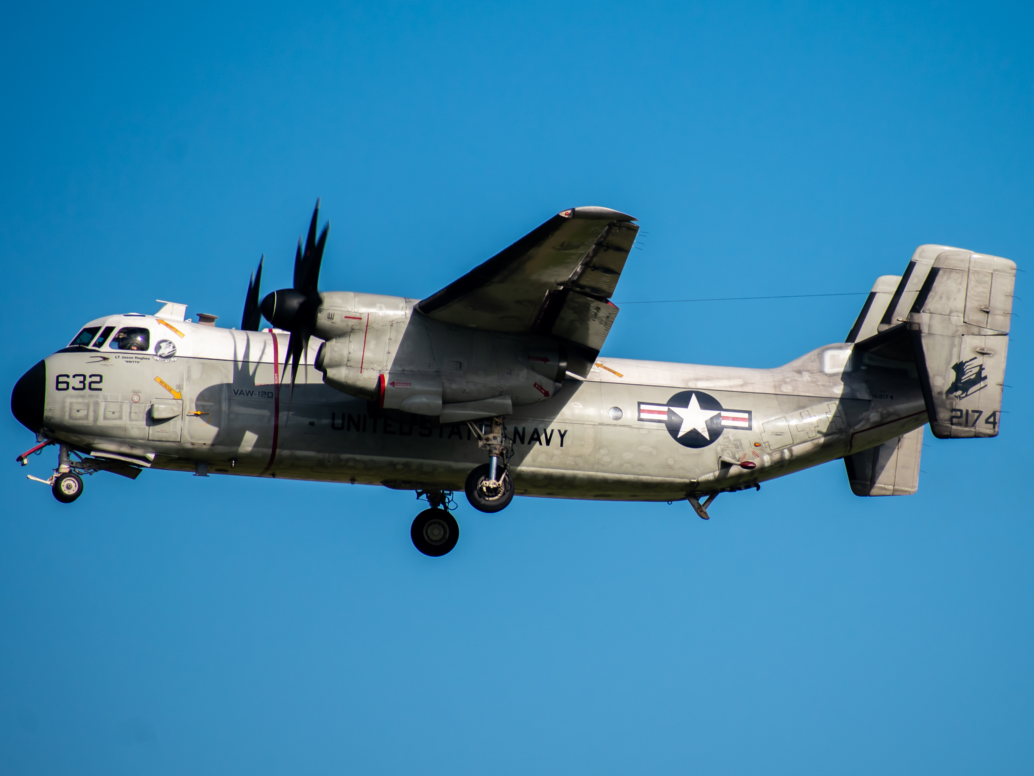 Full size: USN Grumman C-2 Greyhound 162174 at Wallops Flight Facility