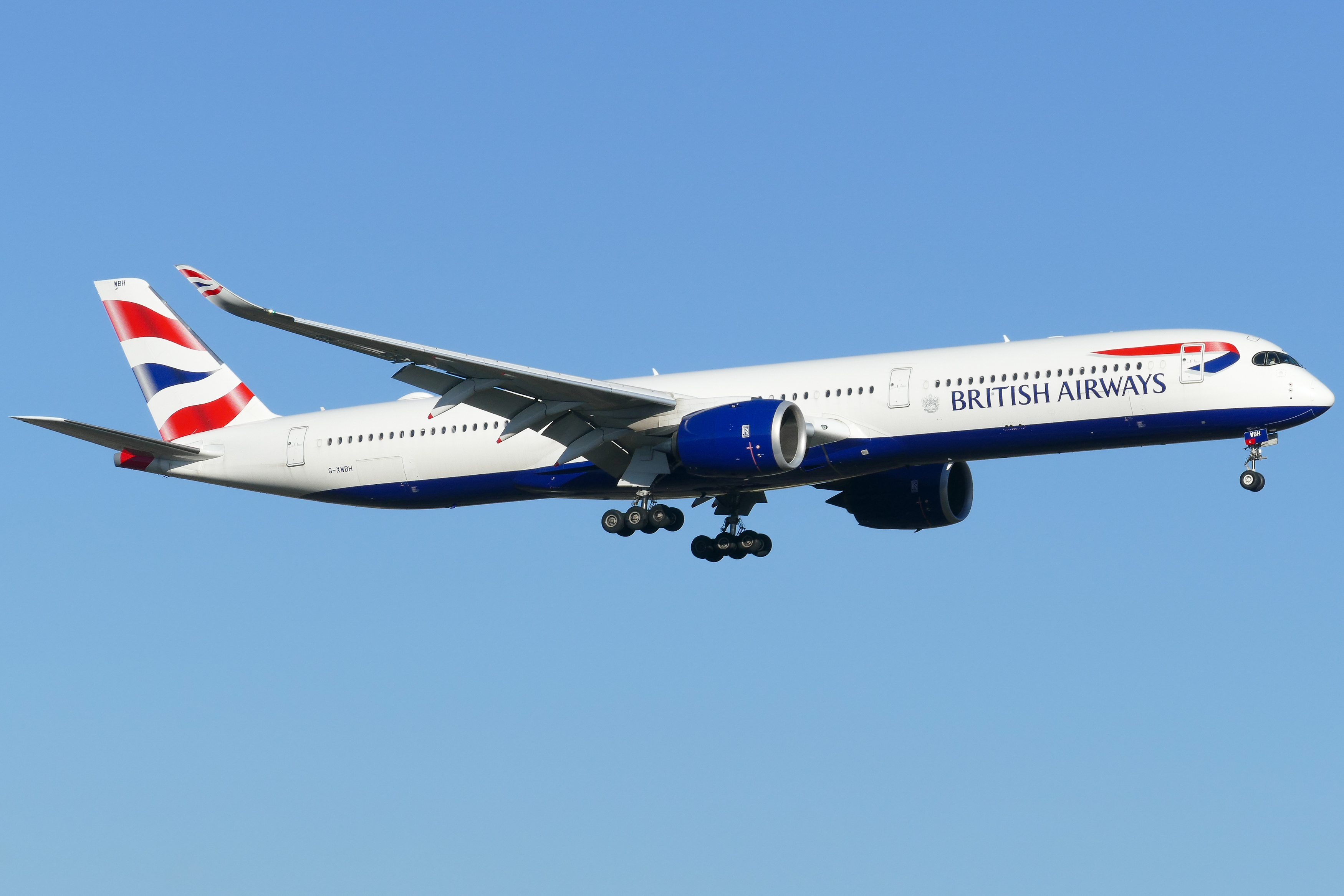 Full size: British Airways Airbus A350-1000 G-XWBH at Austin-Bergstrom International Airport