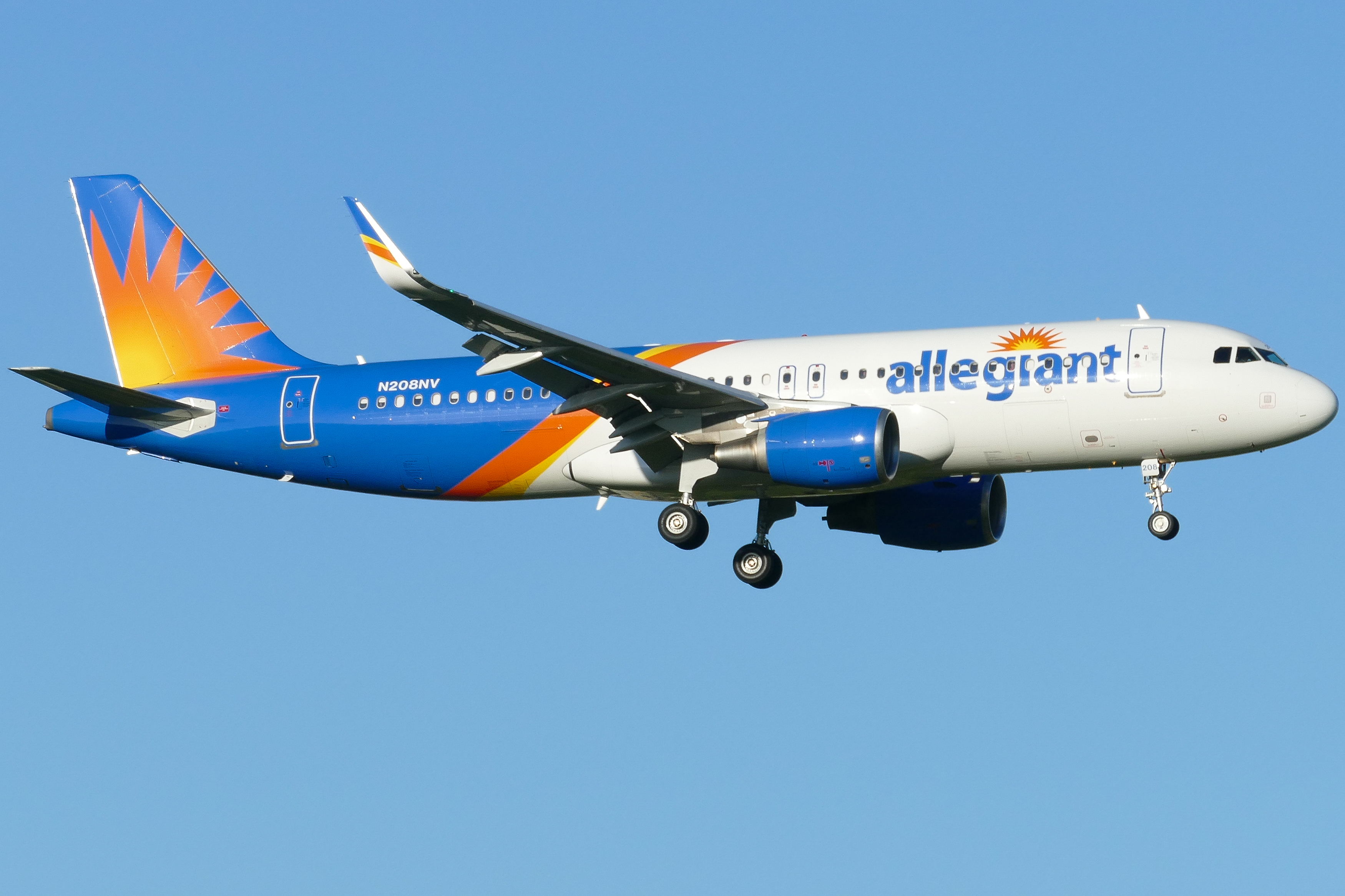 Full size: Allegiant Air Airbus A320 N208NV at Austin-Bergstrom International Airport