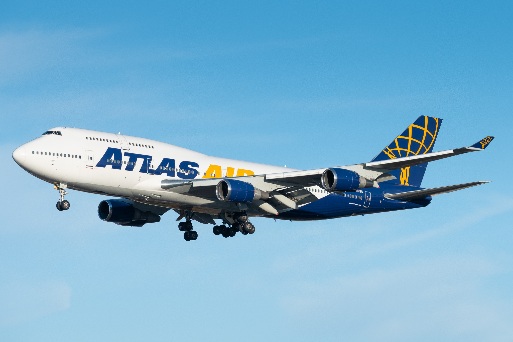 Full size: Atlas Air Boeing 747-400 N263SG at Norman Y Mineta San Jose International Airport