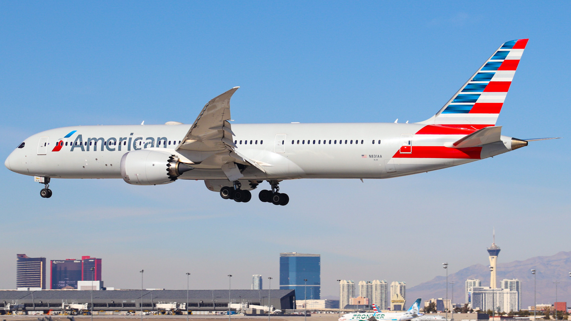 Full size: American Airlines Boeing 787-9 N831AA at Harry Reid International Airport