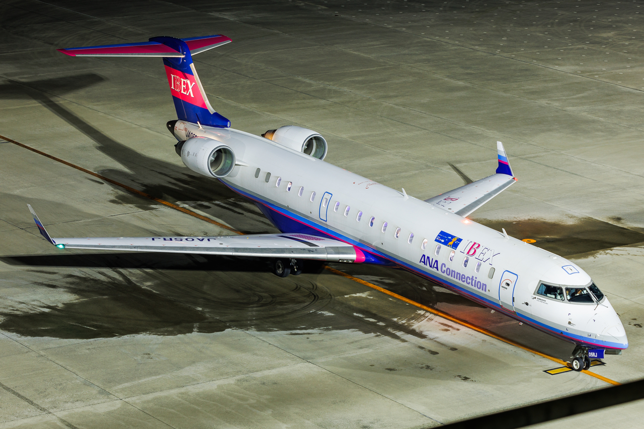 Full size: Ibex Airlines Mitsubishi CRJ-700 JA05RJ at Sendai Airport