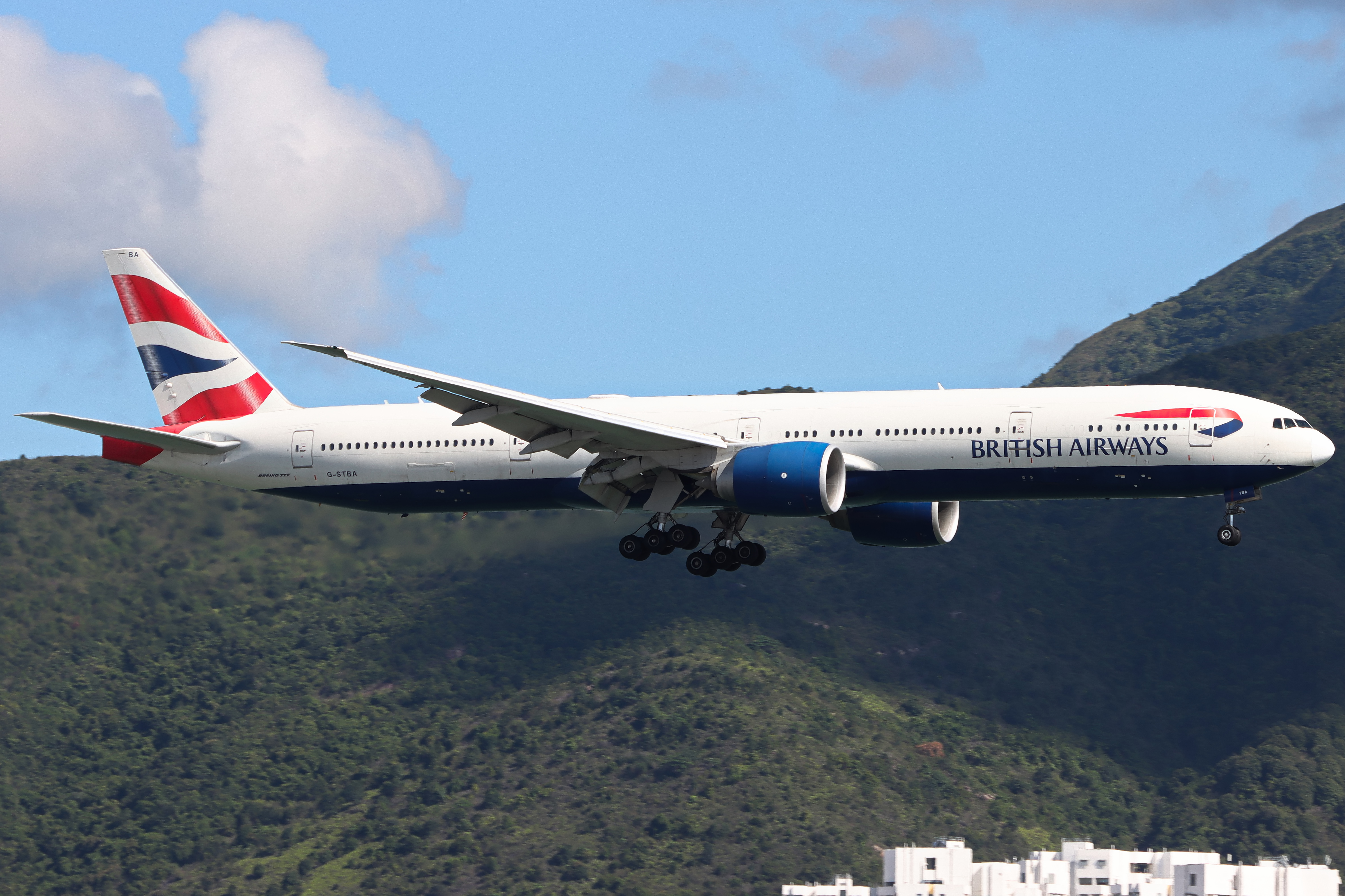 Full size: British Airways Boeing 777-300ER G-STBA at Hong Kong International Airport