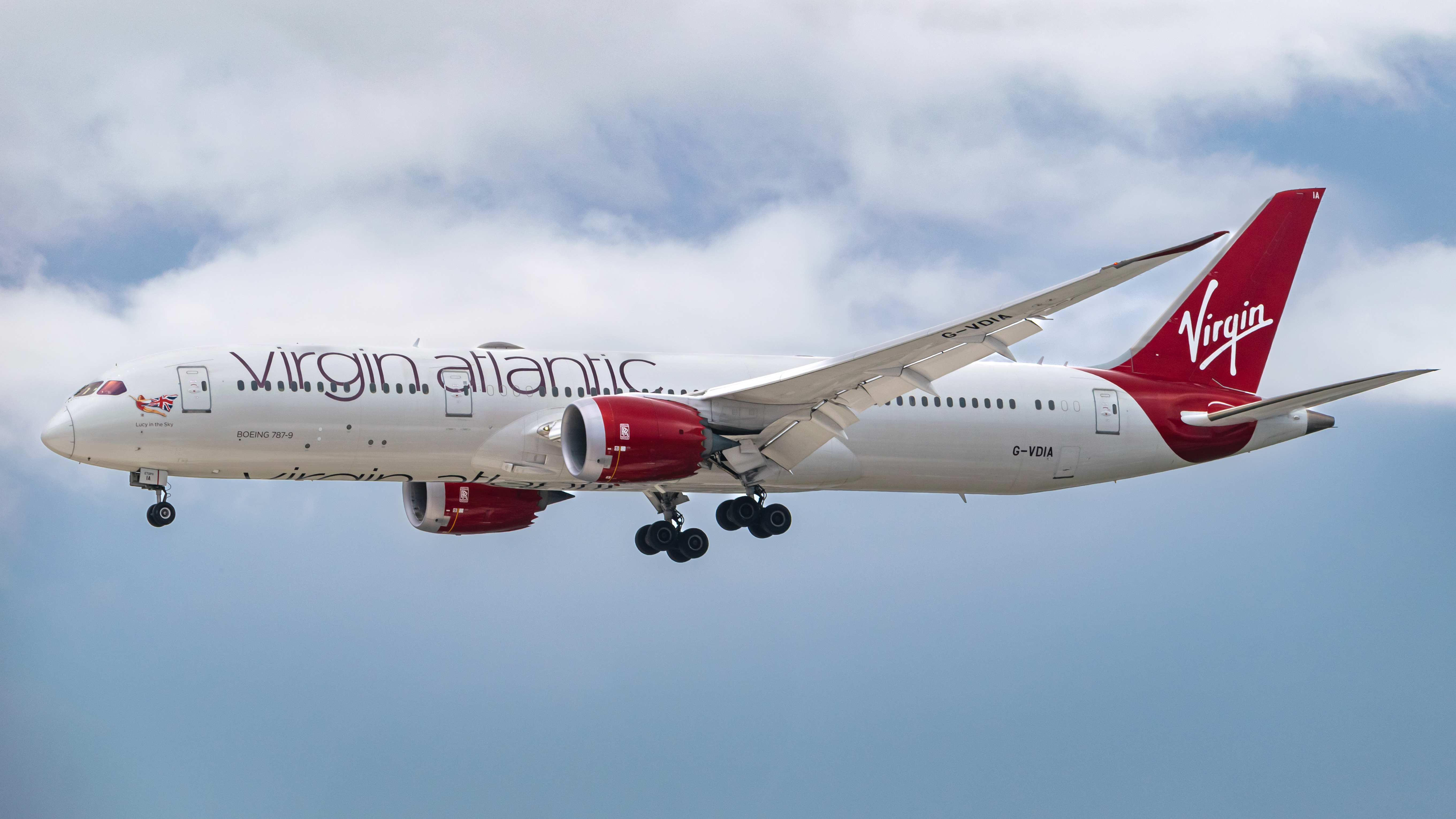 Full size: Virgin Atlantic Boeing 787-9 G-VIDA at Miami International Airport