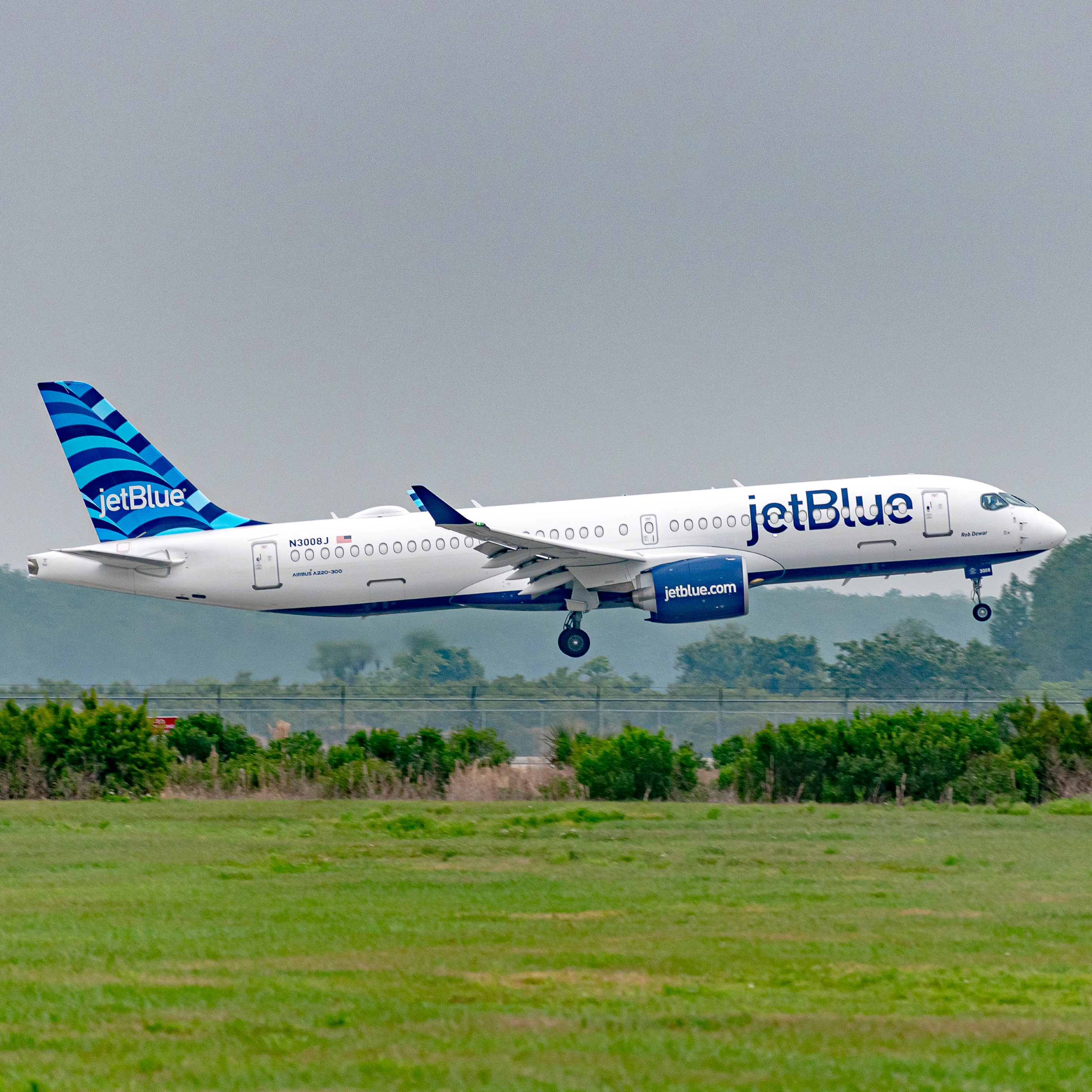 Full size: JetBlue Airways Airbus A220-300 N3008J at Orlando International Airport