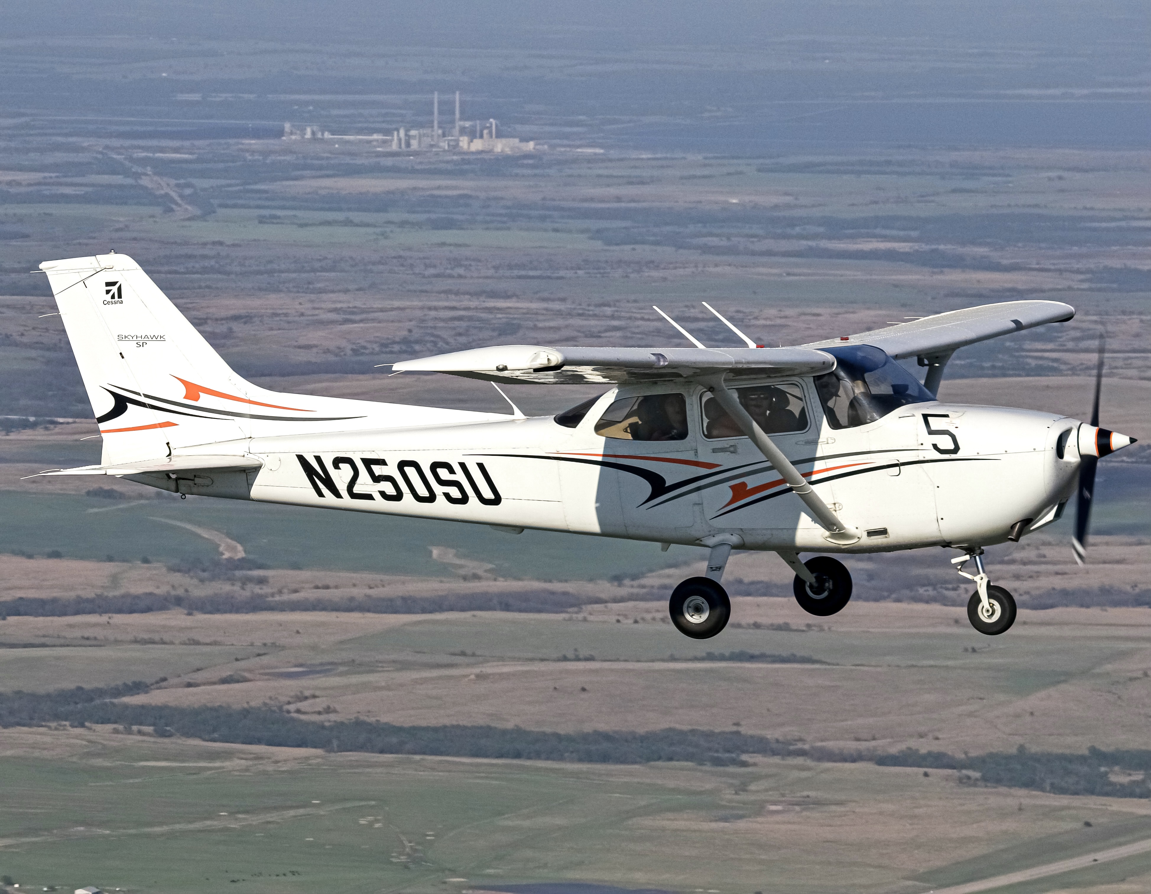 Full size: PRIVATE Cessna 172 N250SU at Stillwater Regional Airport
