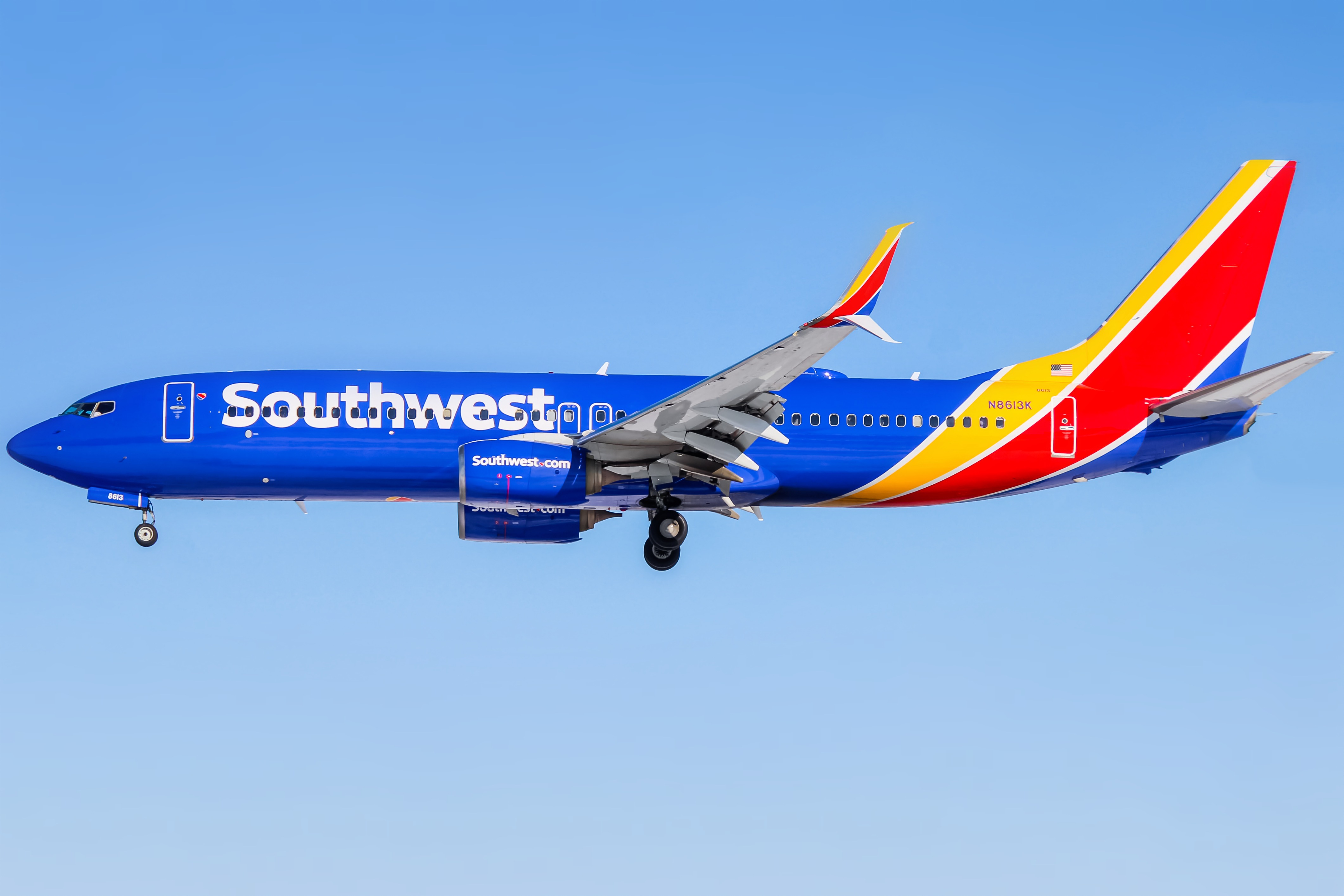 Full size: Southwest Airlines Boeing 737-800 N8613K at Baltimore/Washington International Thurgood Marshall Airport