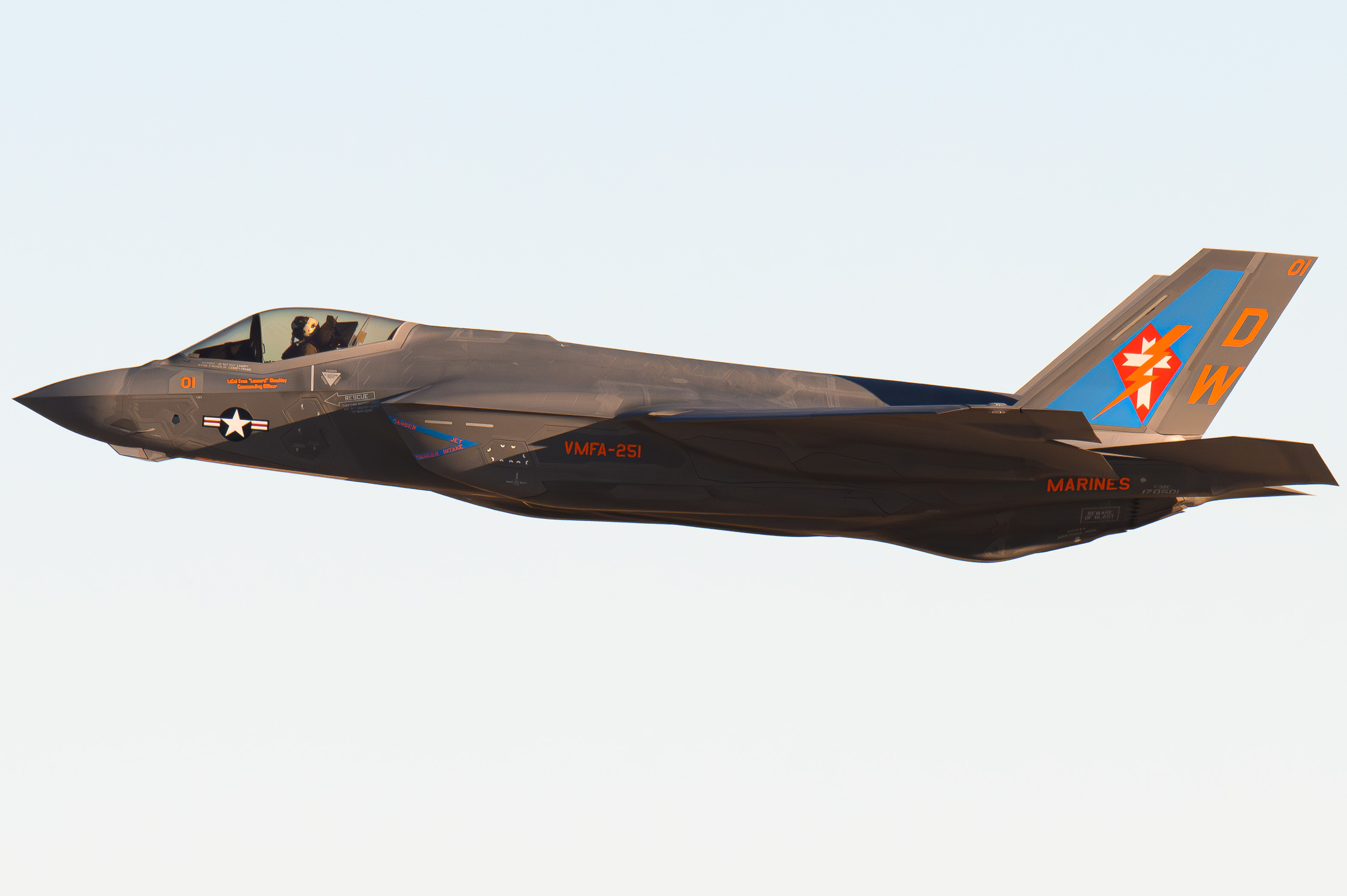Full size: USMC - United States Marine Corp Lockheed Martin F-35 Lightning 170501 at 