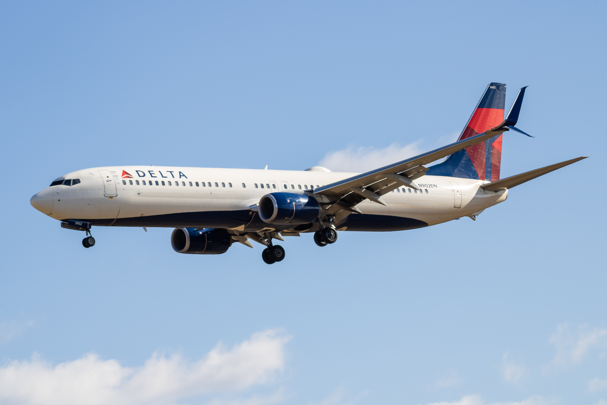 Full size: Delta Airlines Boeing 737-900ER N902DN at Baltimore/Washington International Thurgood Marshall Airport