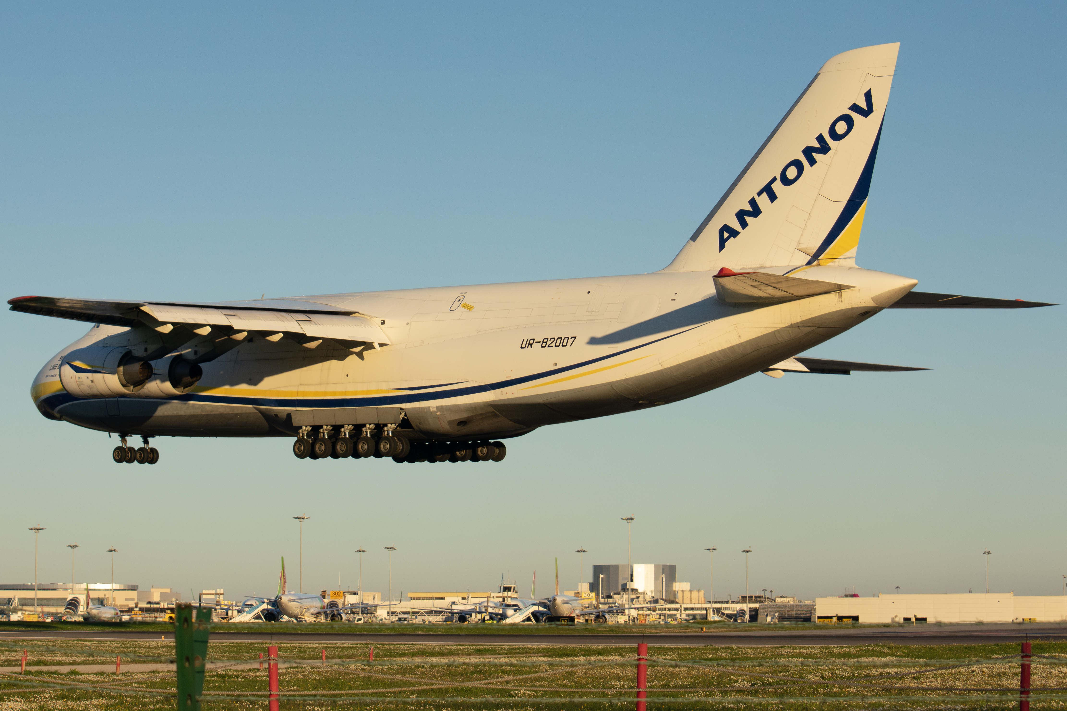 Full size: Antonov Airlines Antonov An-124 UR-82007 at Lisbon Humberto Delgado Airport