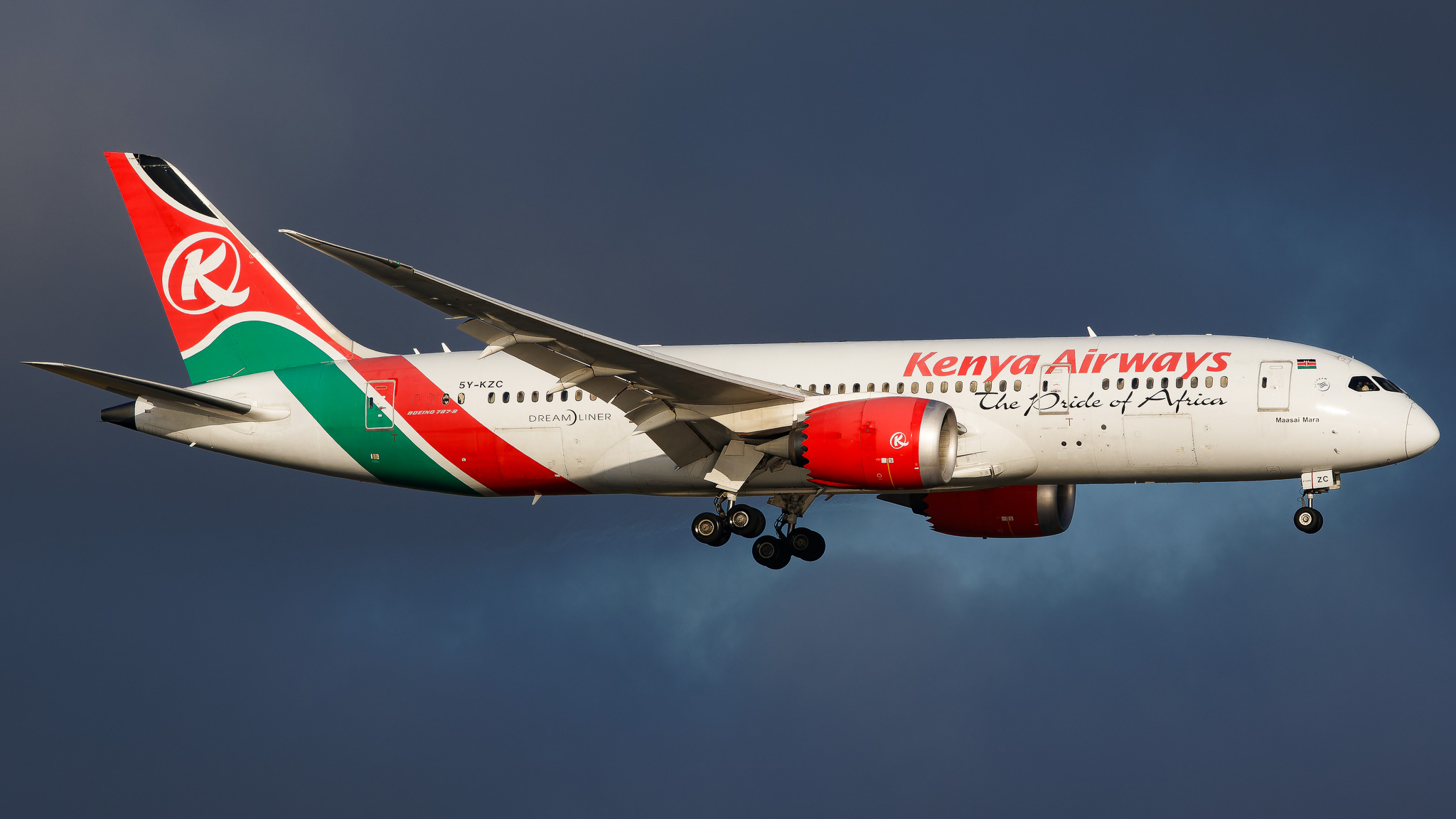 Full size: Kenya Airways Boeing 787-8 5Y-KZC at John F. Kennedy International Airport