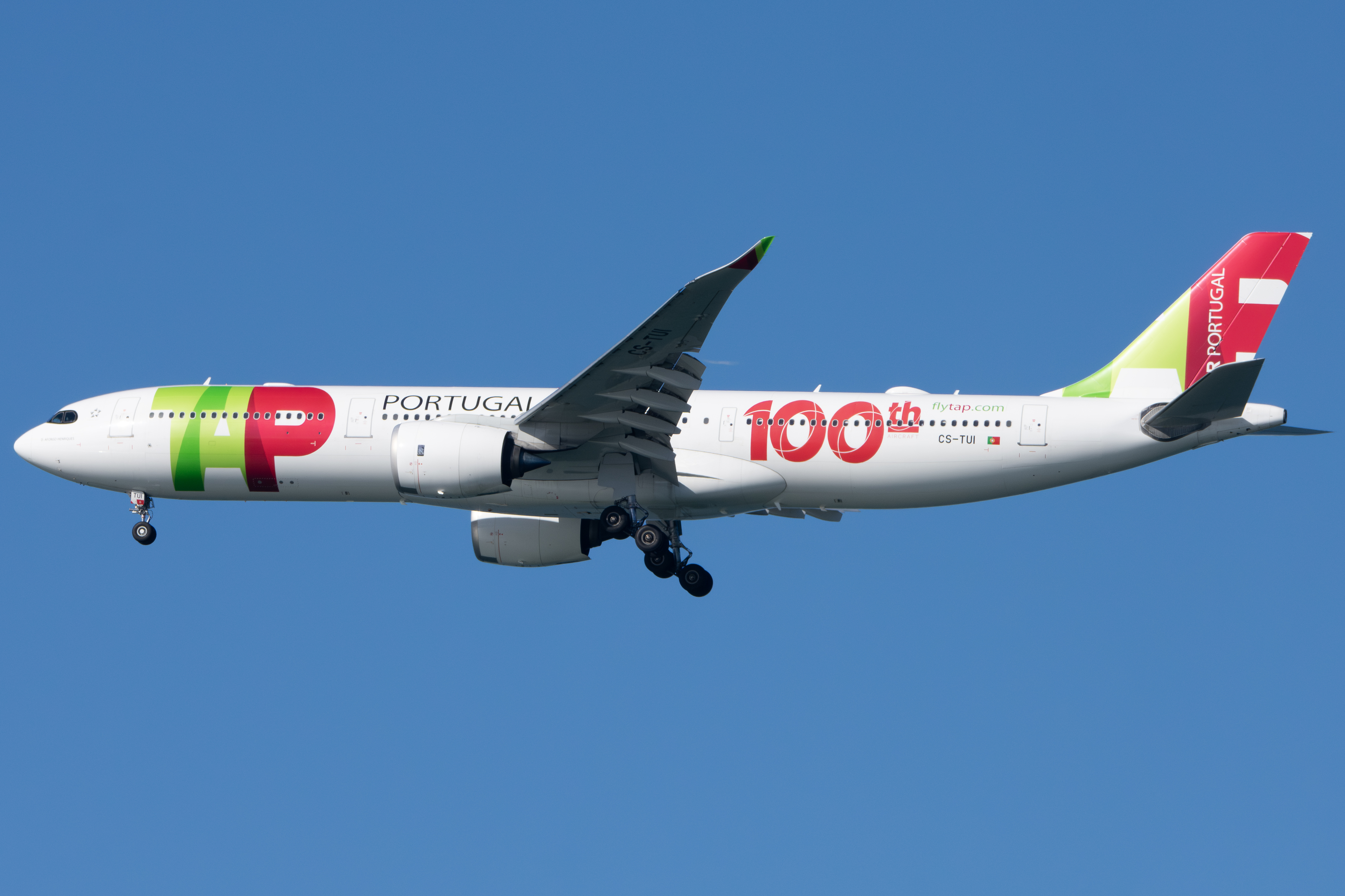 Full size: TAP Air Portugal Airbus A330-900 CS-TUI at San Francisco International Airport
