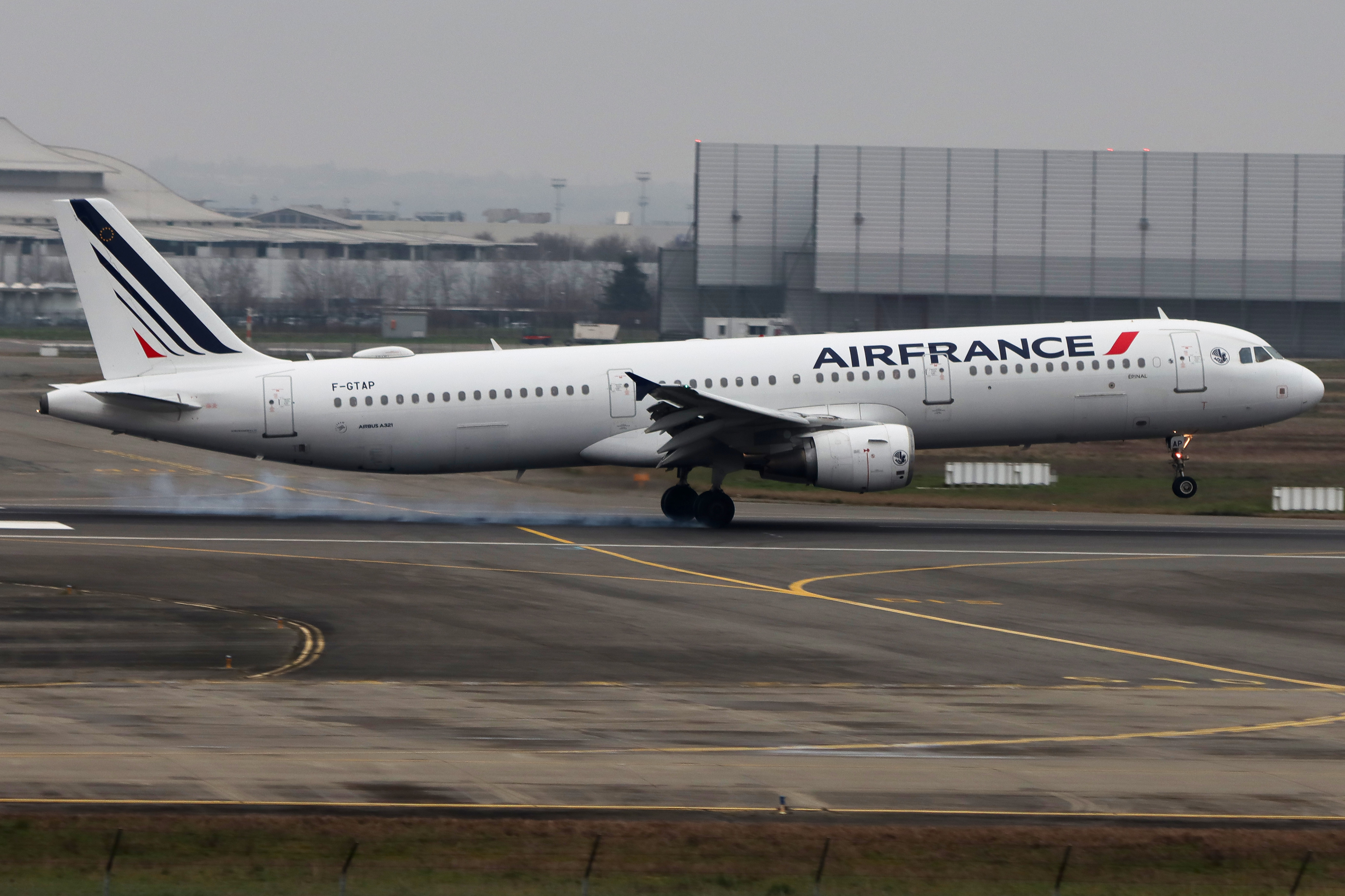 Full size: Air France Airbus A321-200 F-GTAP at Toulouse Blagnac Airport