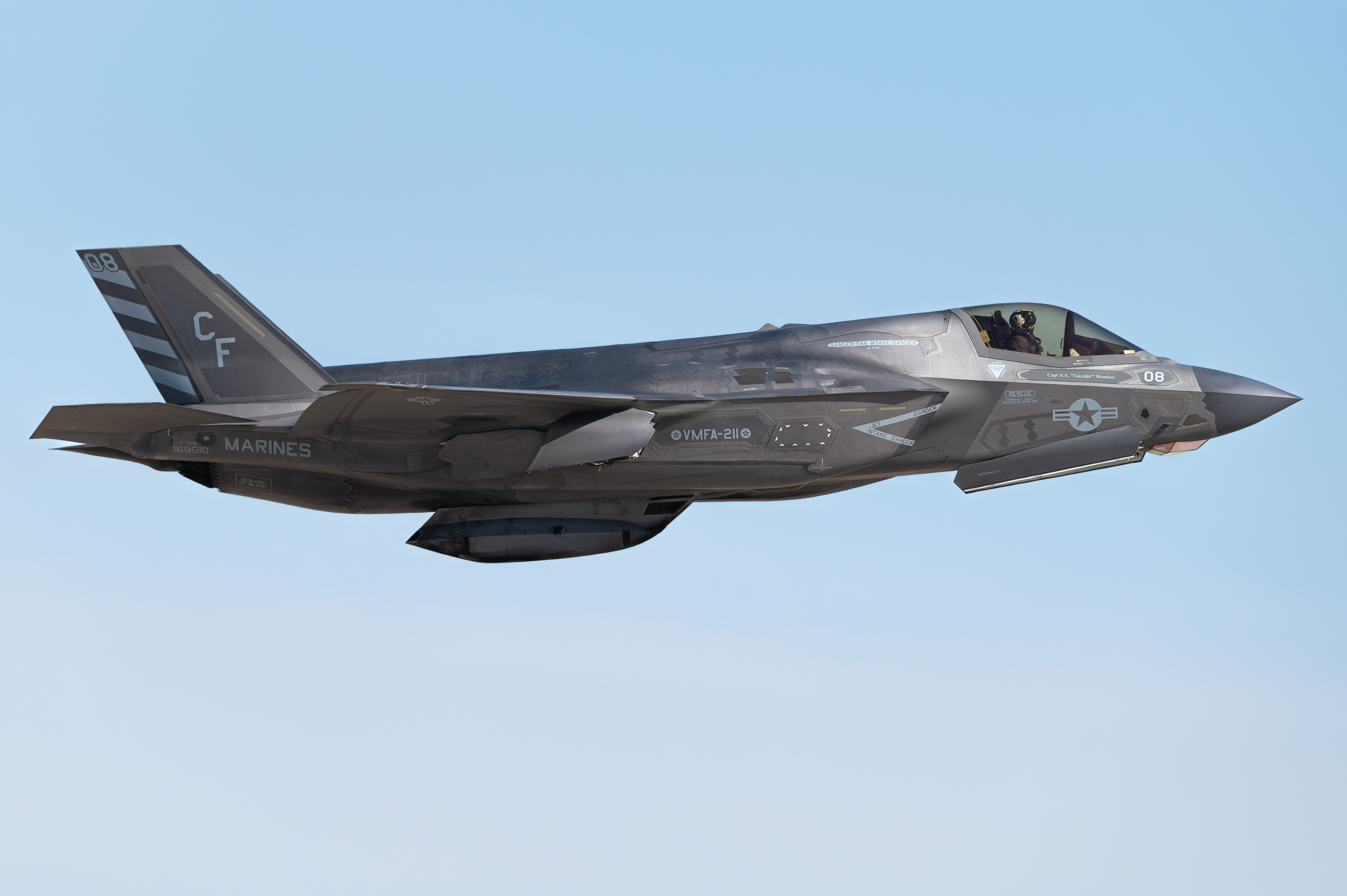 Full size: USMC - United States Marine Corp Lockheed Martin F-35 Lightning 169610 at 