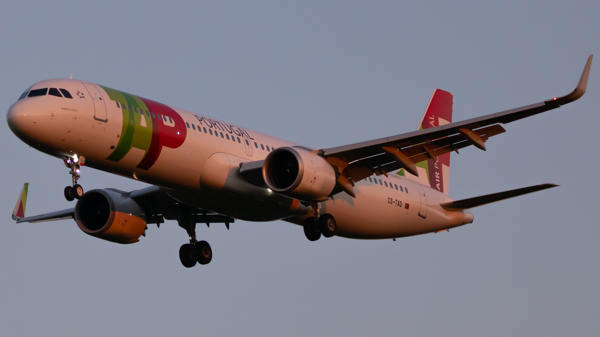 Full size: TAP Air Portugal Airbus A321NEO CS-TXD at Washington Dulles International Airport