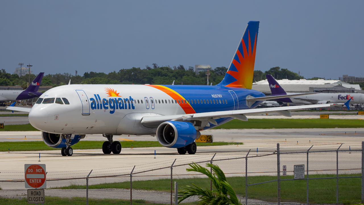 Full size: Allegiant Air Airbus A320 N287NV at Fort Lauderdale/Hollywood International Airport