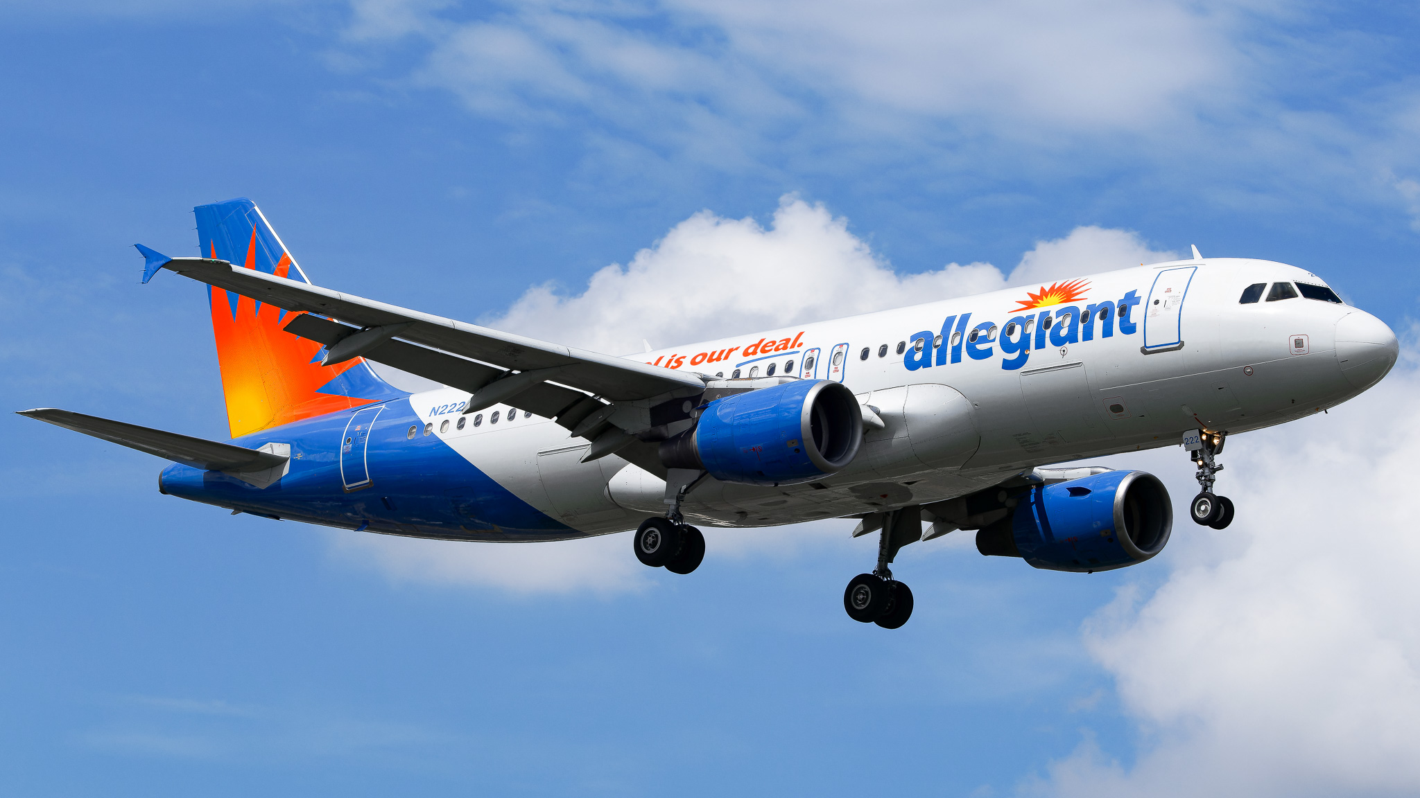 Full size: Allegiant Air Airbus A320 N222NV at St. Petersburg Clearwater International Airport
