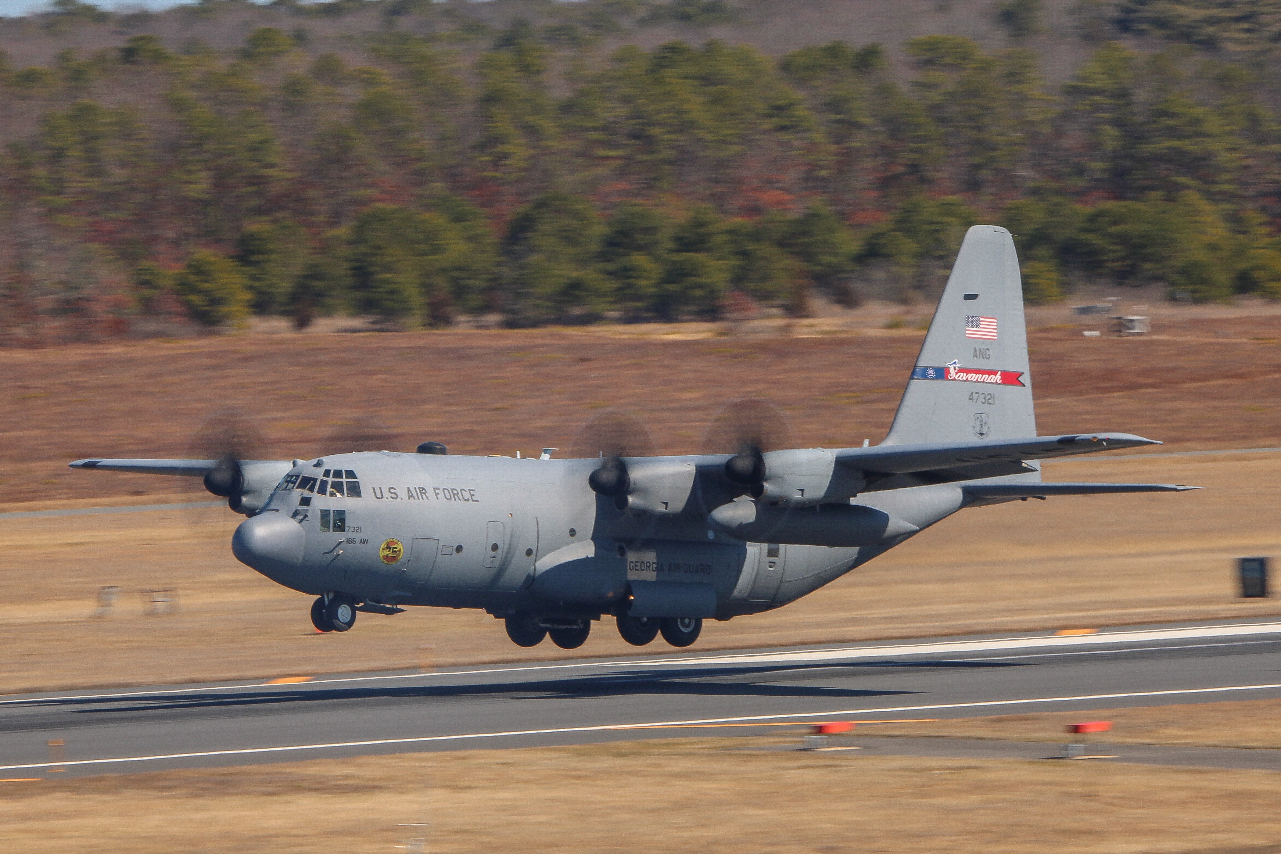 Full size: USAF - United States Air Force Lockheed C-130H Hercules 94-7321 at Atlantic City International Airport