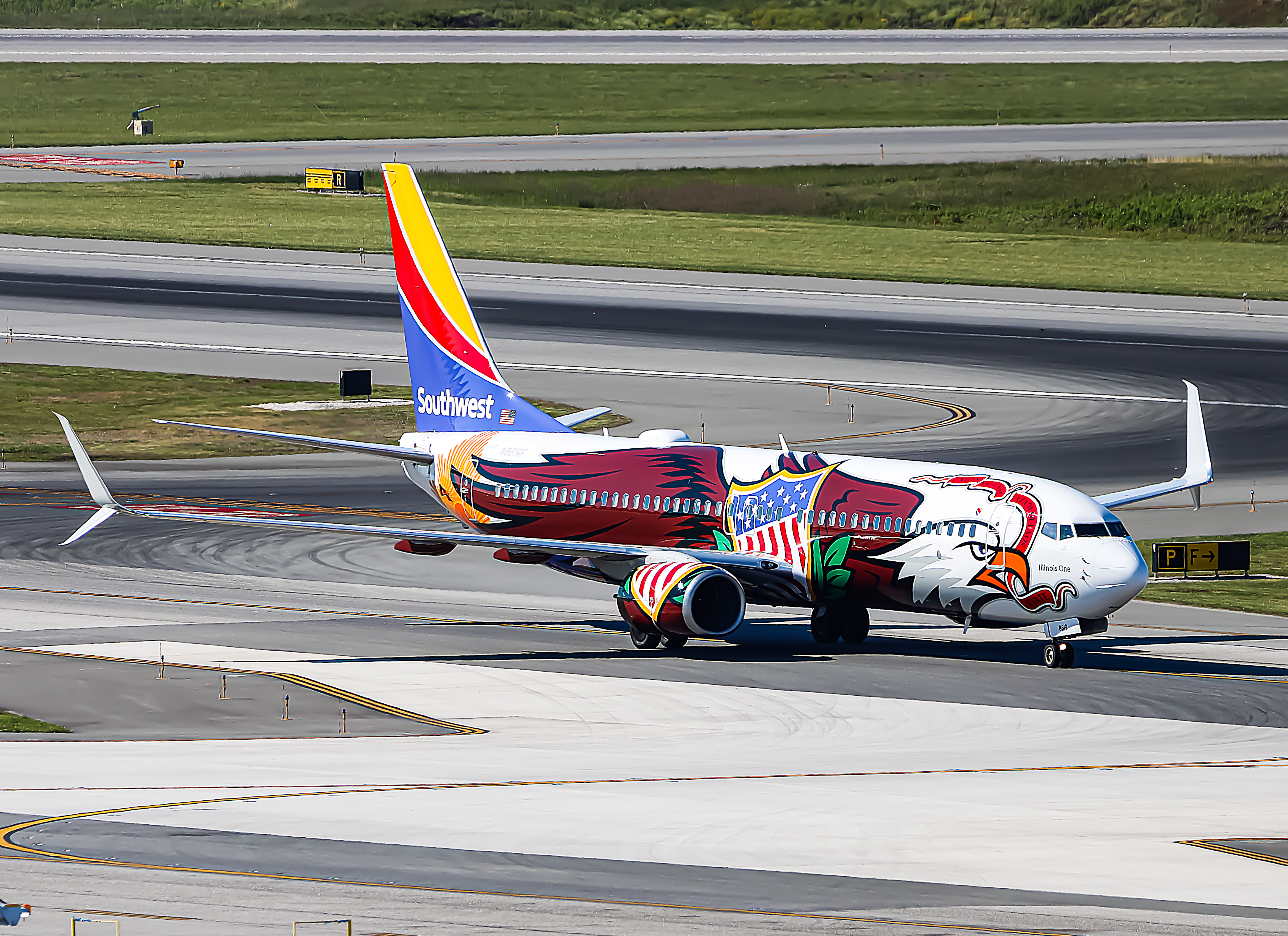 Full size: Southwest Airlines Boeing 737-800 N8619F at Baltimore/Washington International Thurgood Marshall Airport