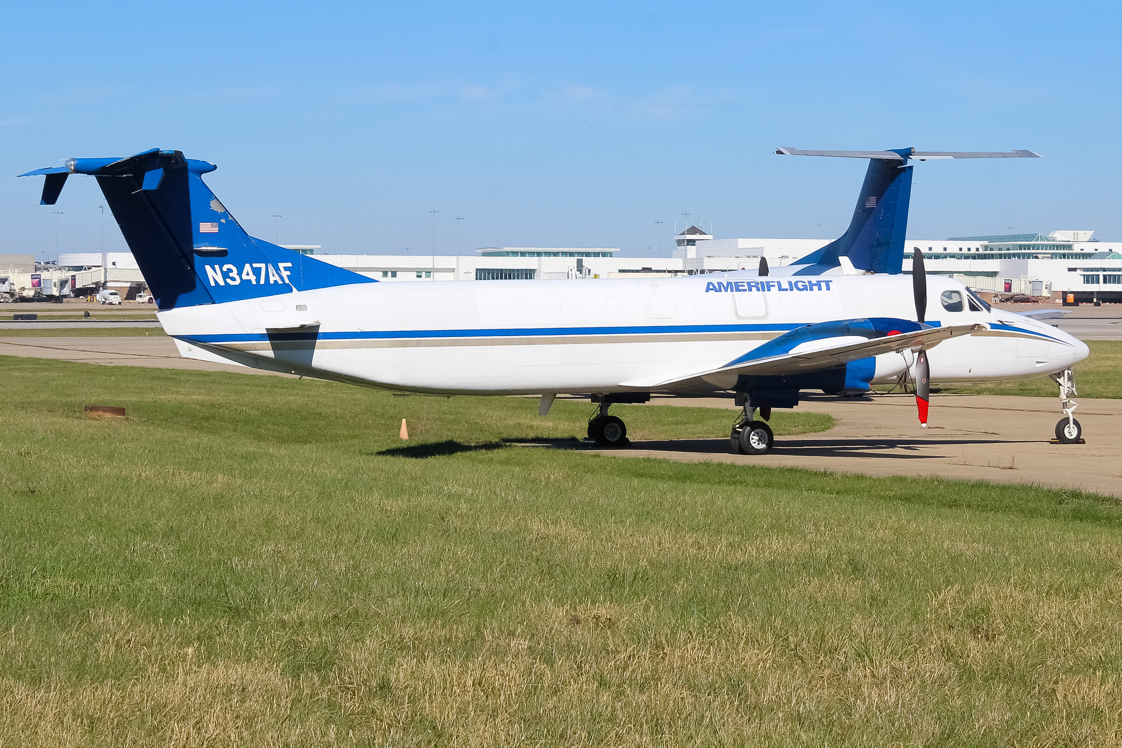 Full size: Ameriflight Beechcraft 1900C N347AF at Cincinnati/Northern Kentucky International Airport