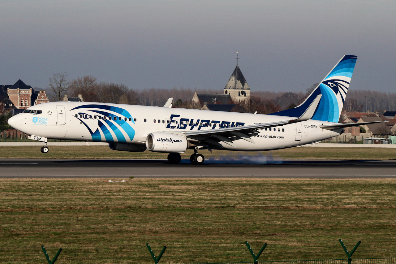 Full size: EgyptAir Boeing 737-800 SU-GEK at Brussels Airport