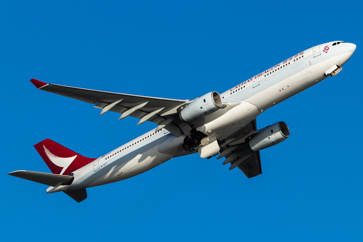 Full size: Cathay Dragon Airbus A330-300 B-HYI at Hong Kong International Airport