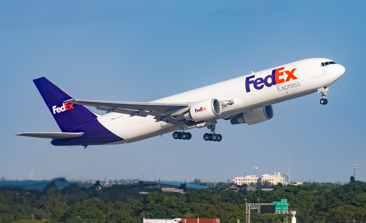 Full size: FedEx Boeing 767-3S2F(ER) N167fe at Fort Lauderdale/Hollywood International Airport