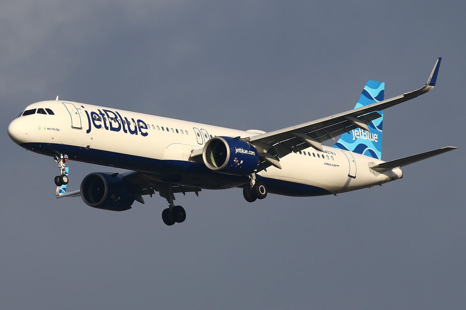 Full size: JetBlue Airways Airbus A321-271NX N4074J at Amsterdam Schiphol Airport